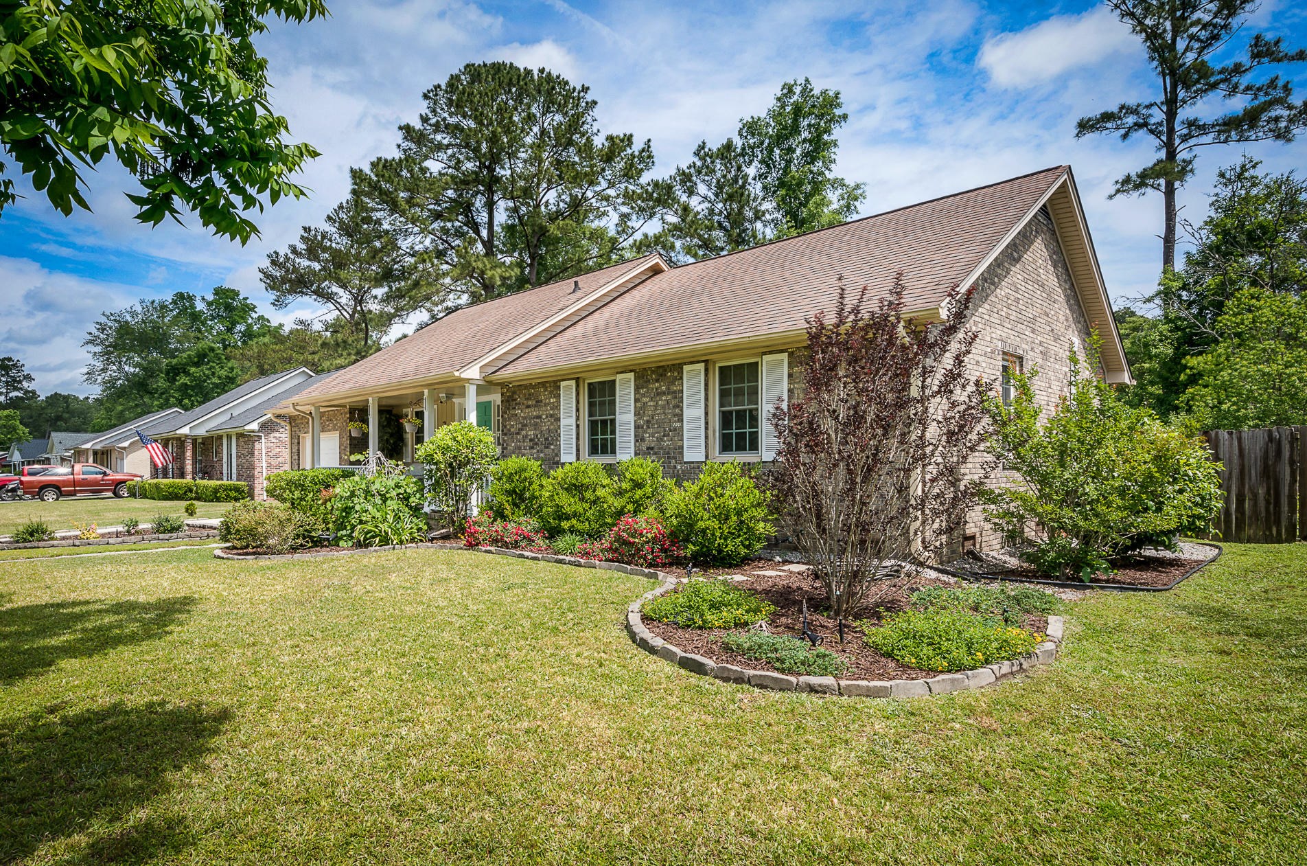 211 Vickie St, Ladson, SC 29456
