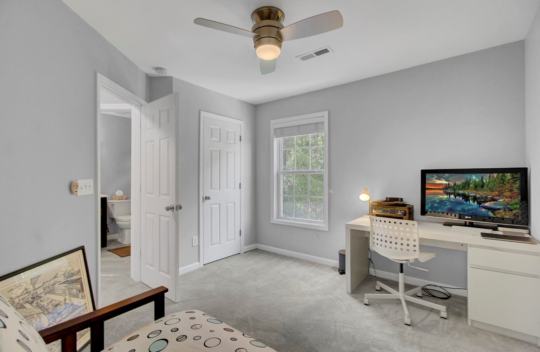 1064 Willoughby Ln, Mount Pleasant SC  29466-9038 exterior