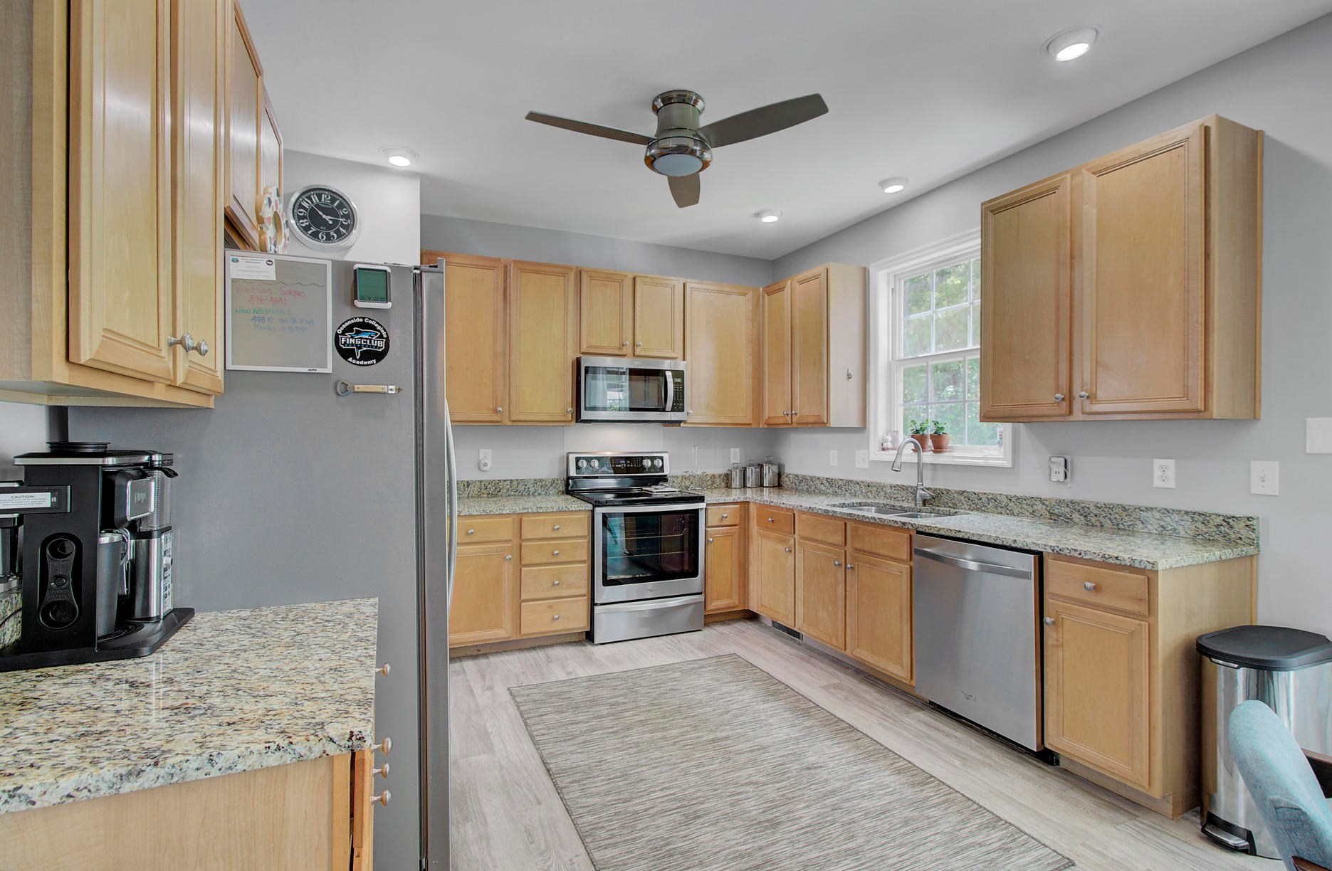 1064 Willoughby Ln, Mount Pleasant SC  29466-9038 exterior