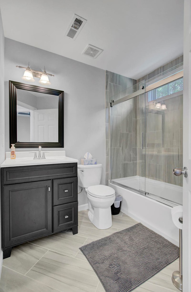 1064 Willoughby Ln, Mount Pleasant SC  29466-9038 exterior