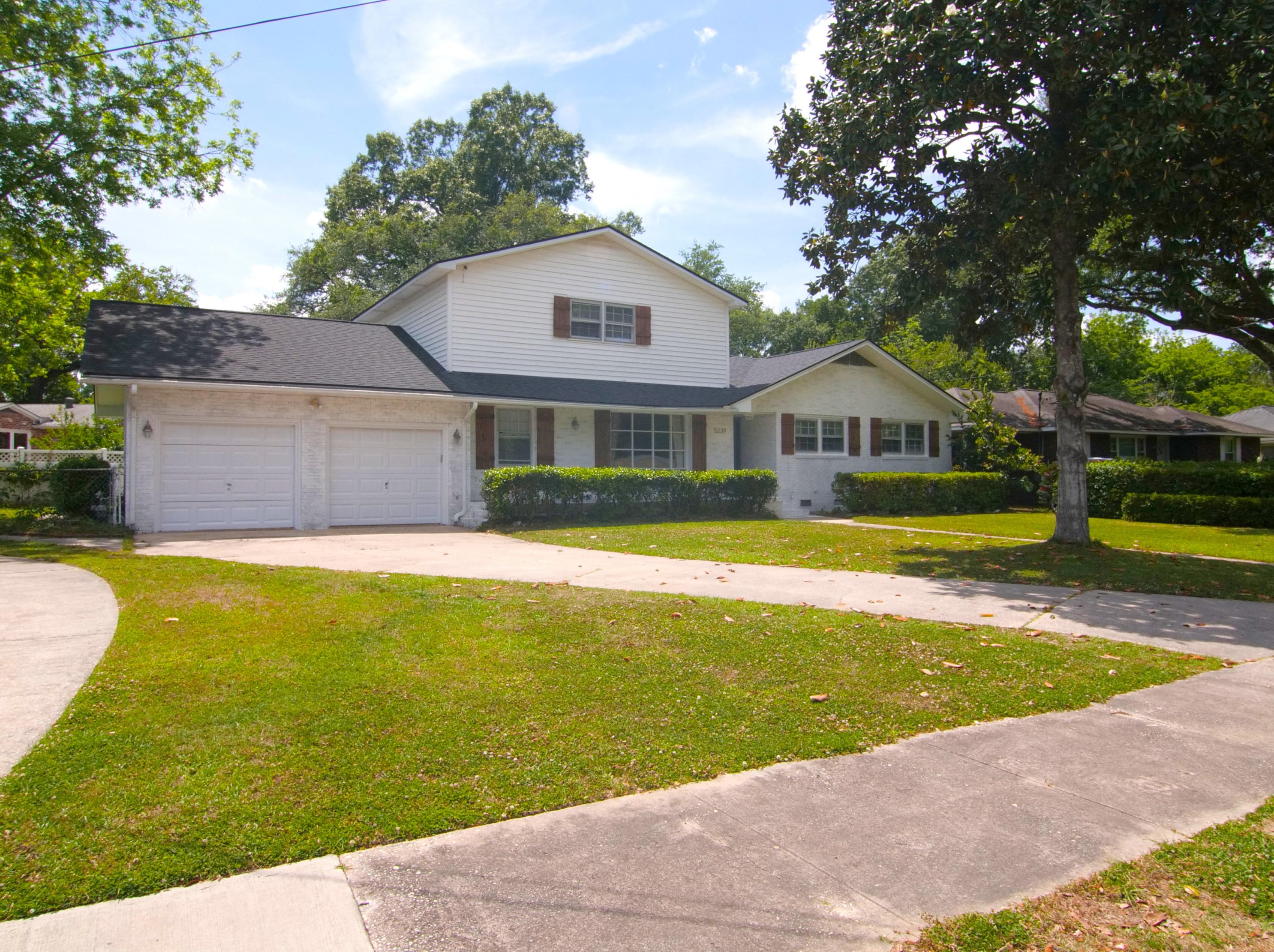 5239 Lancaster St, Charleston, SC 29405-4158