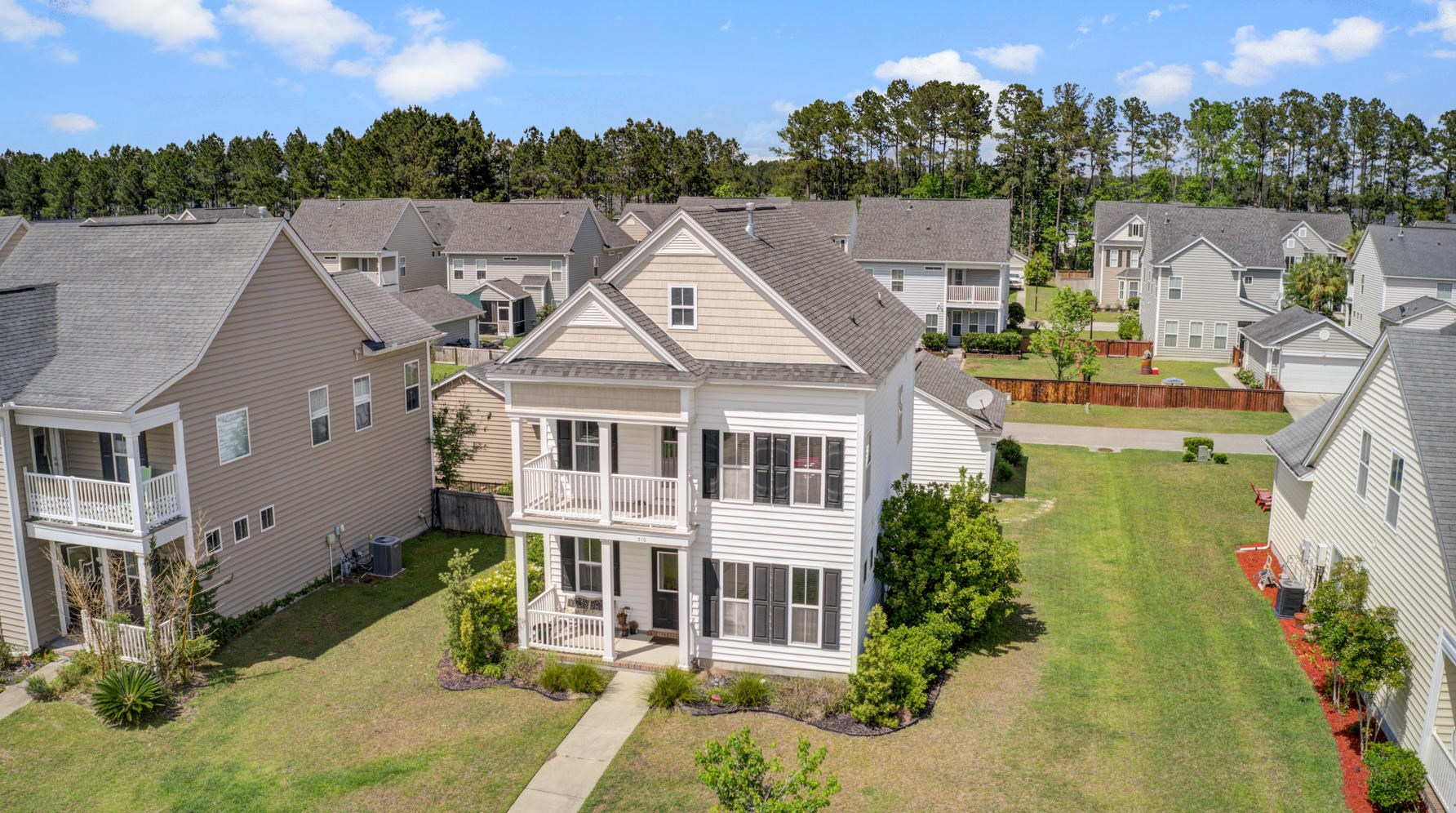 310 Peters Creek Dr, Summerville, SC 29483-5340