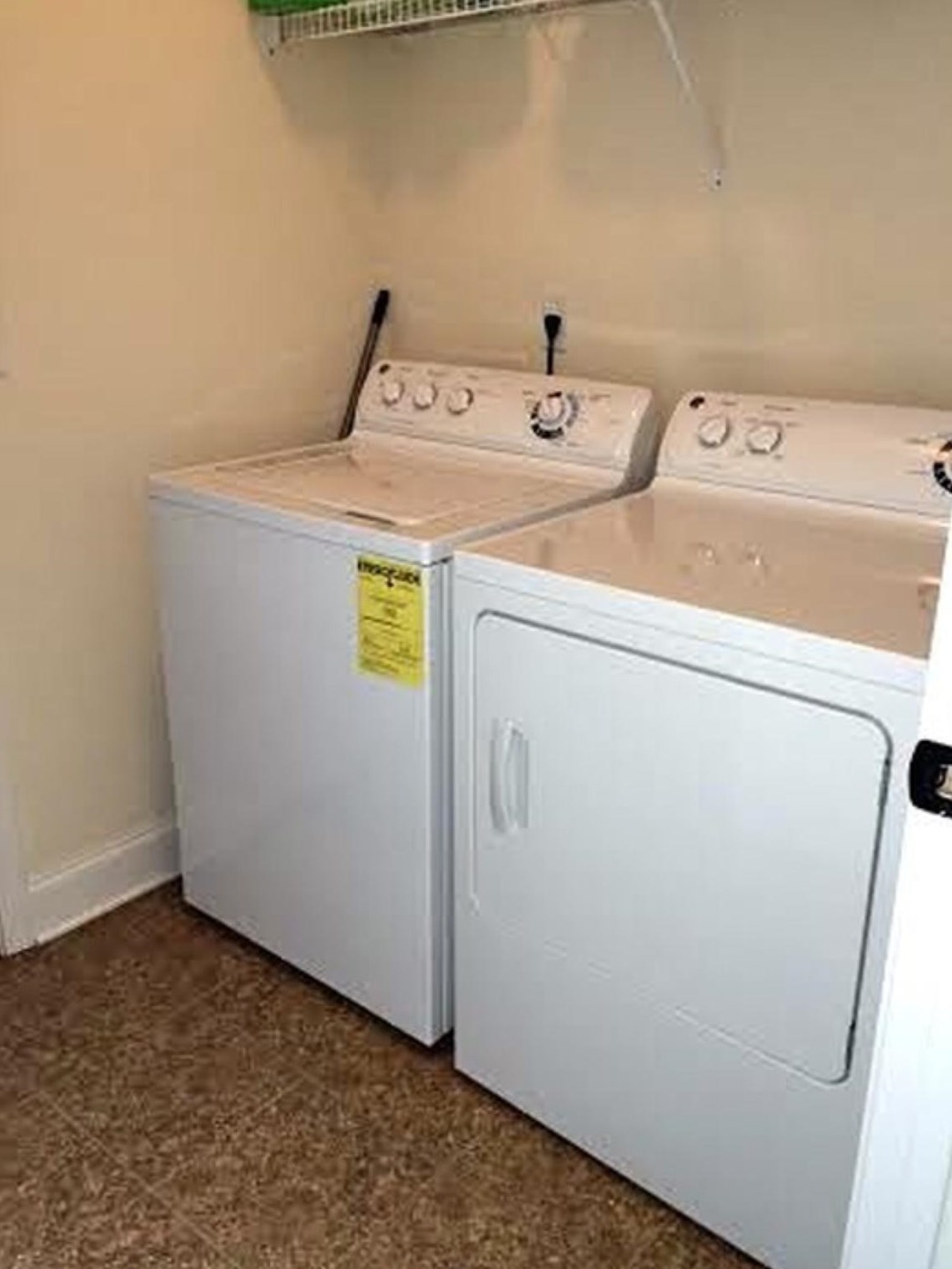 235 Larissa Dr, Charleston SC  29414-9206 exterior