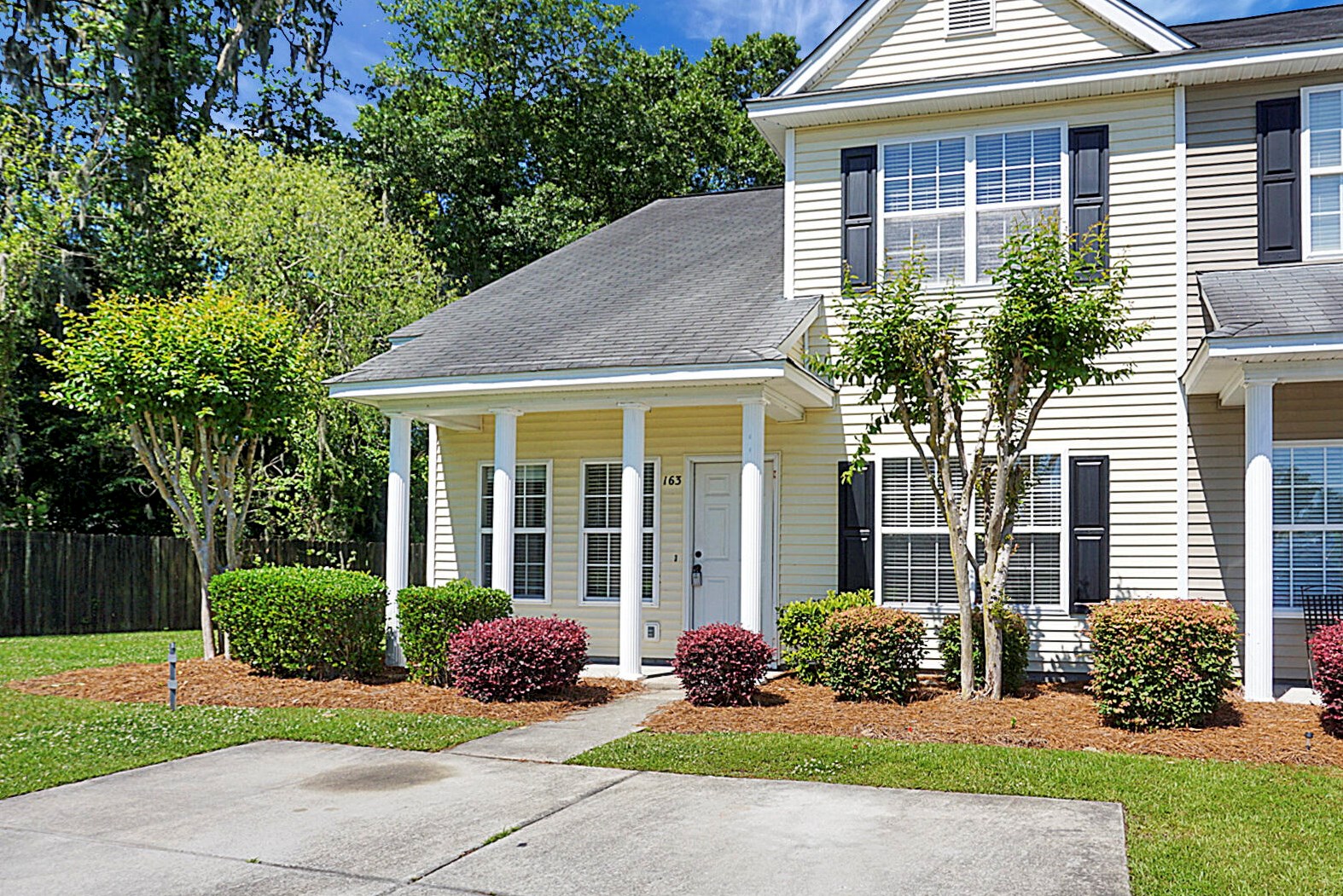 163 Black River Dr, Summerville, SC 29485-8990