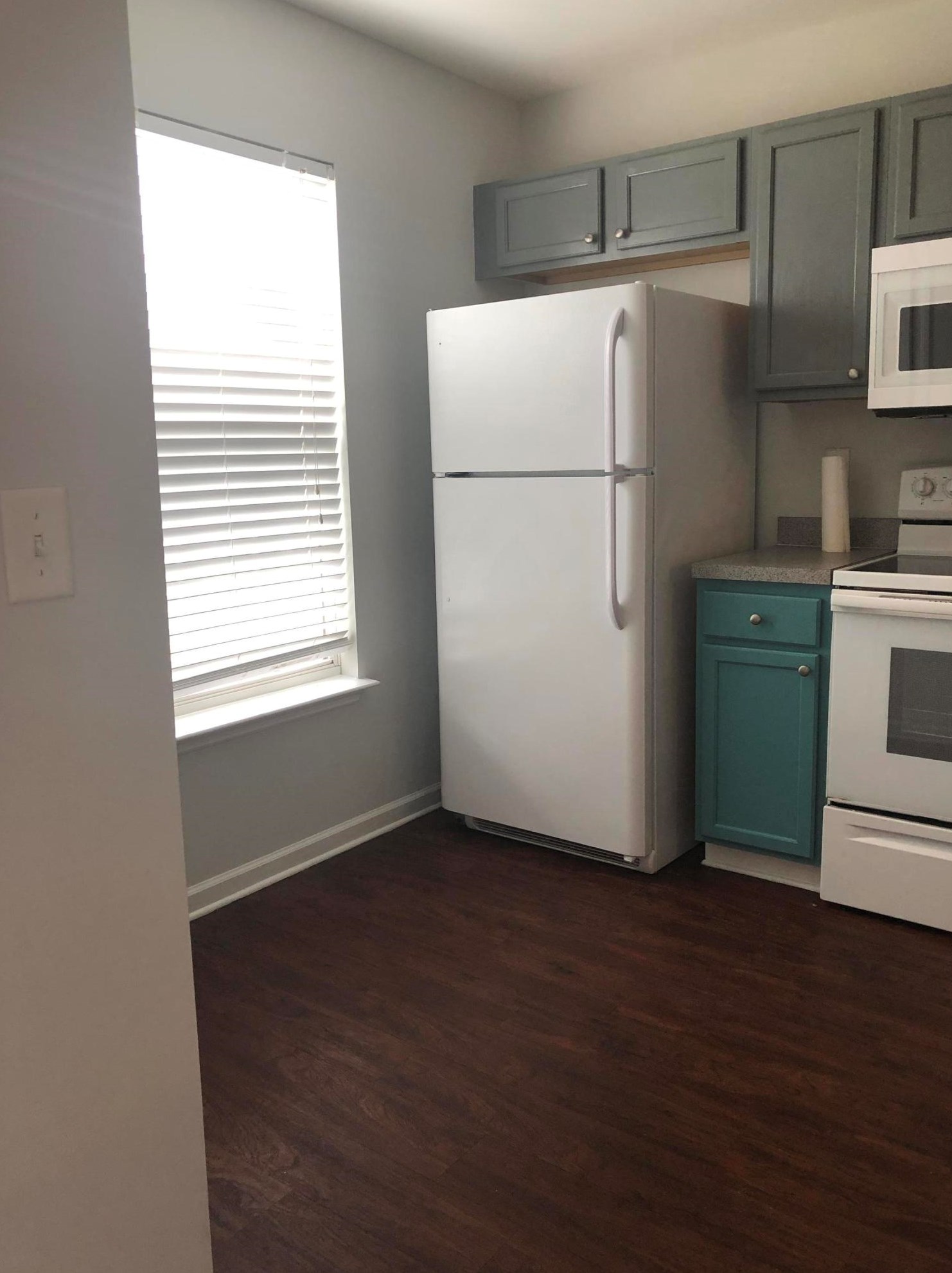 9010 Maple Grove Dr, Summerville SC  29485-8865 exterior
