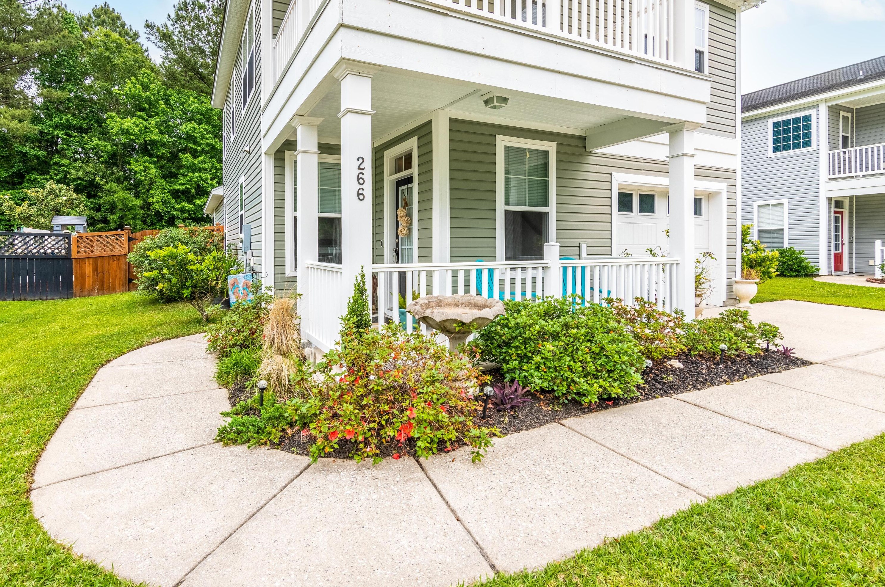 266 Killarney Trl, Moncks Corner, SC 29461-8836
