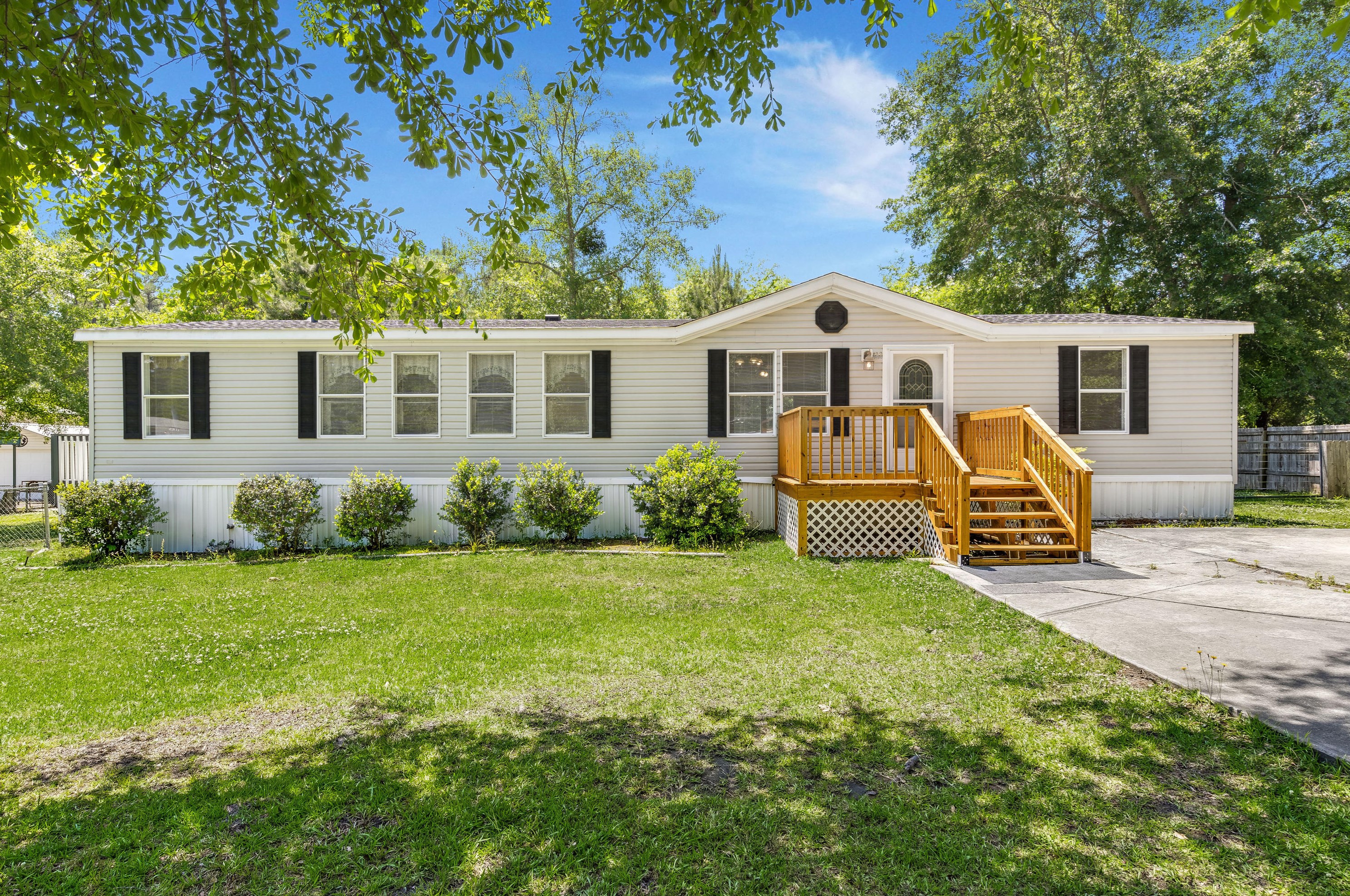 122 Sally Ave, Ladson, SC 29456