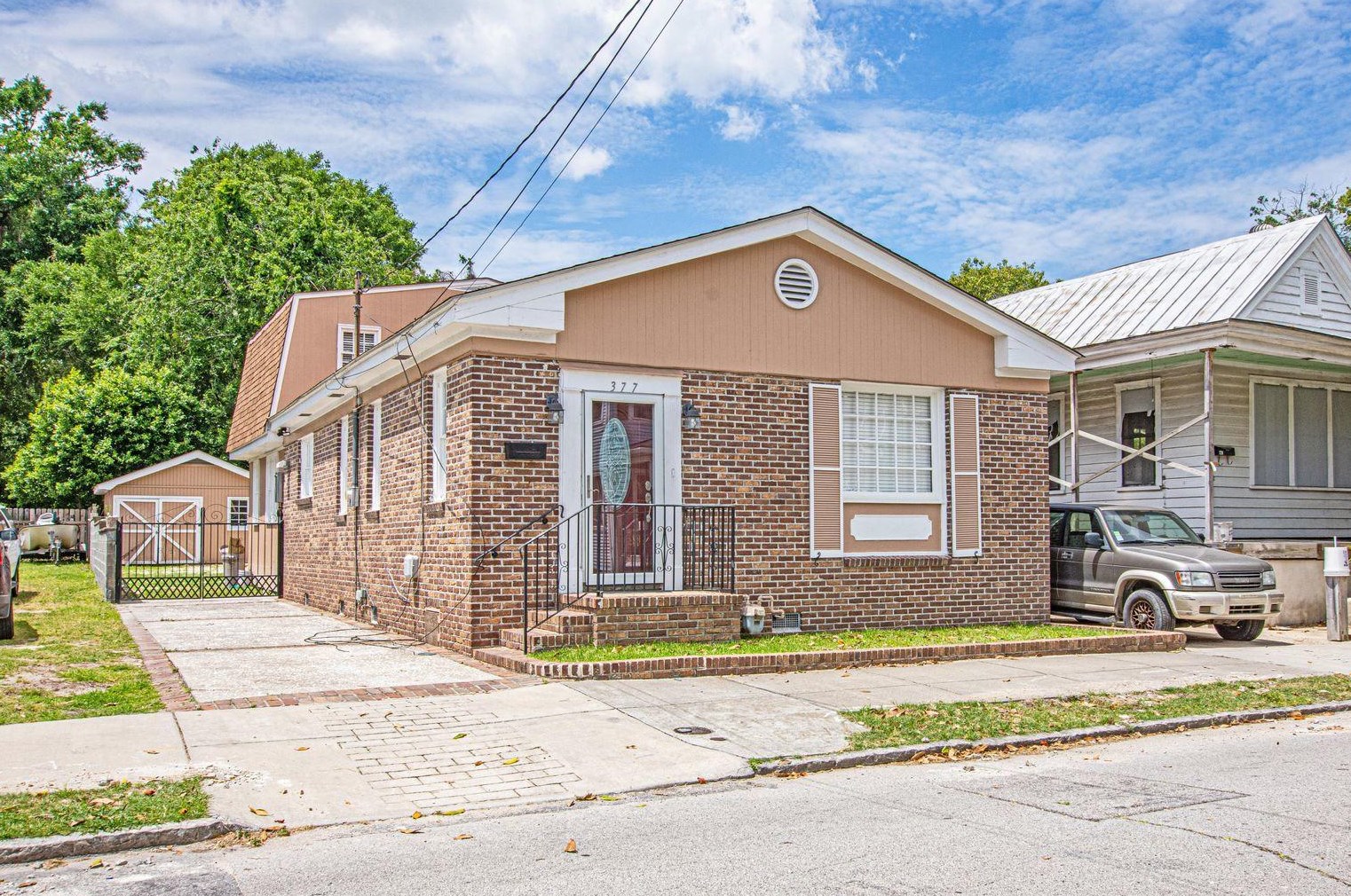 377 Ashley Ave, Charleston, SC 29403