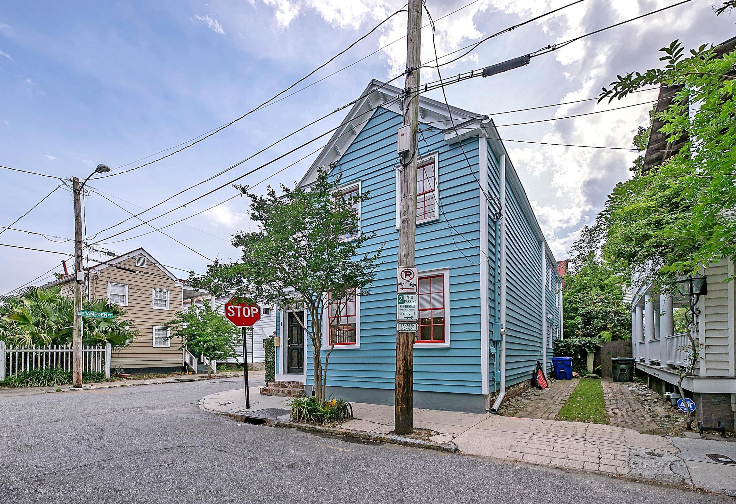 1 Aiken St, Charleston, SC 29403-5601