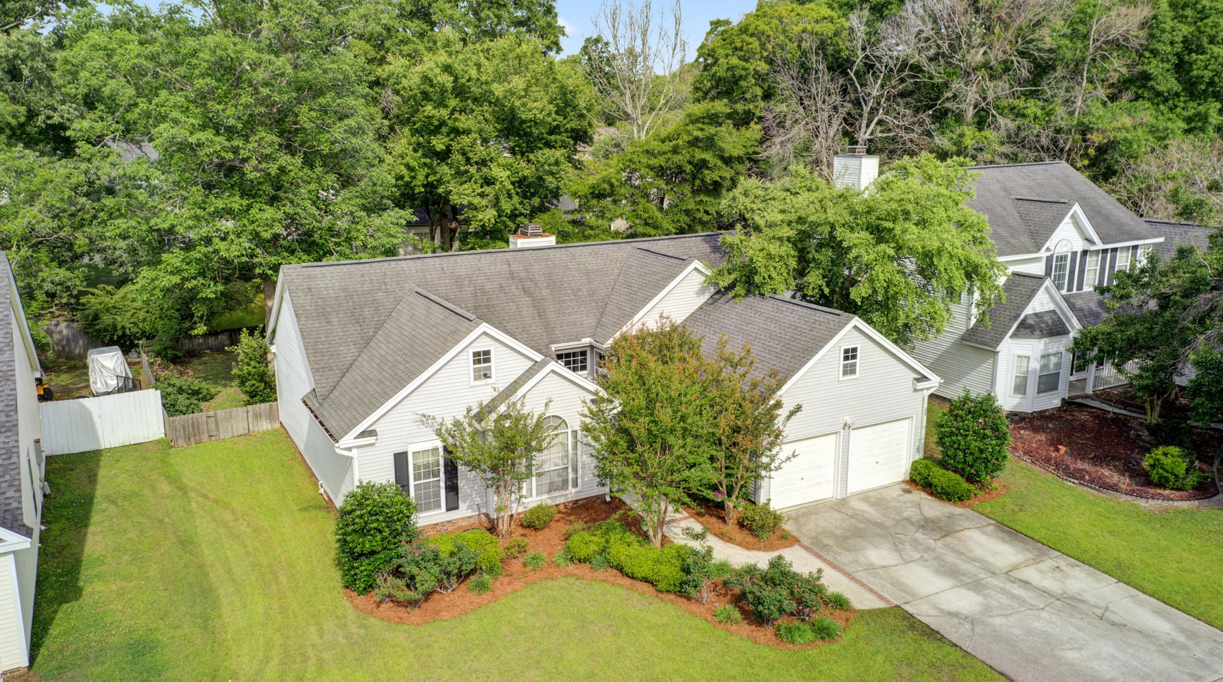 229 Smithfield Ave, Summerville, SC 29485-8228