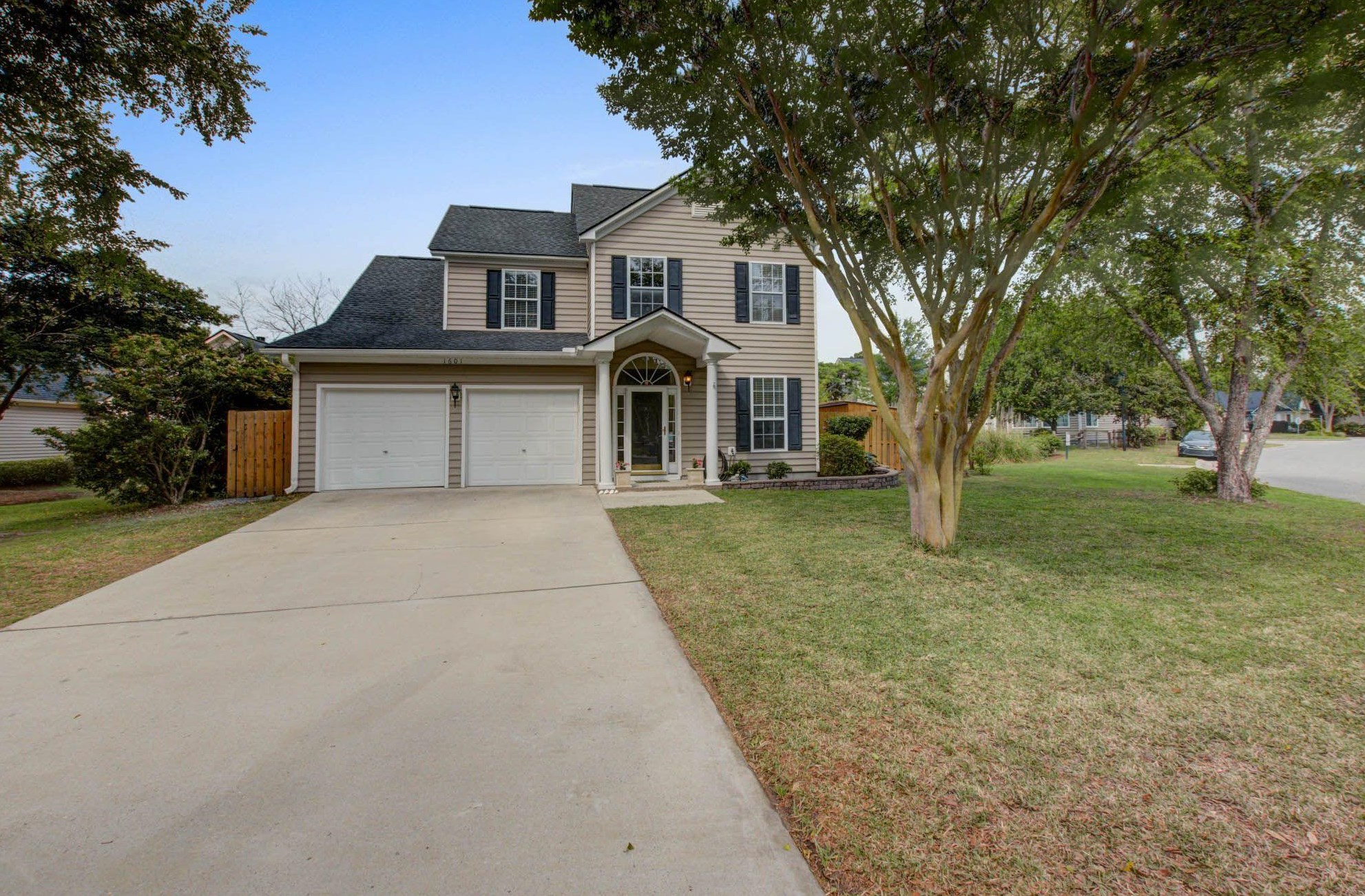 1601 Alric Ct, Charleston, SC 29412-8436