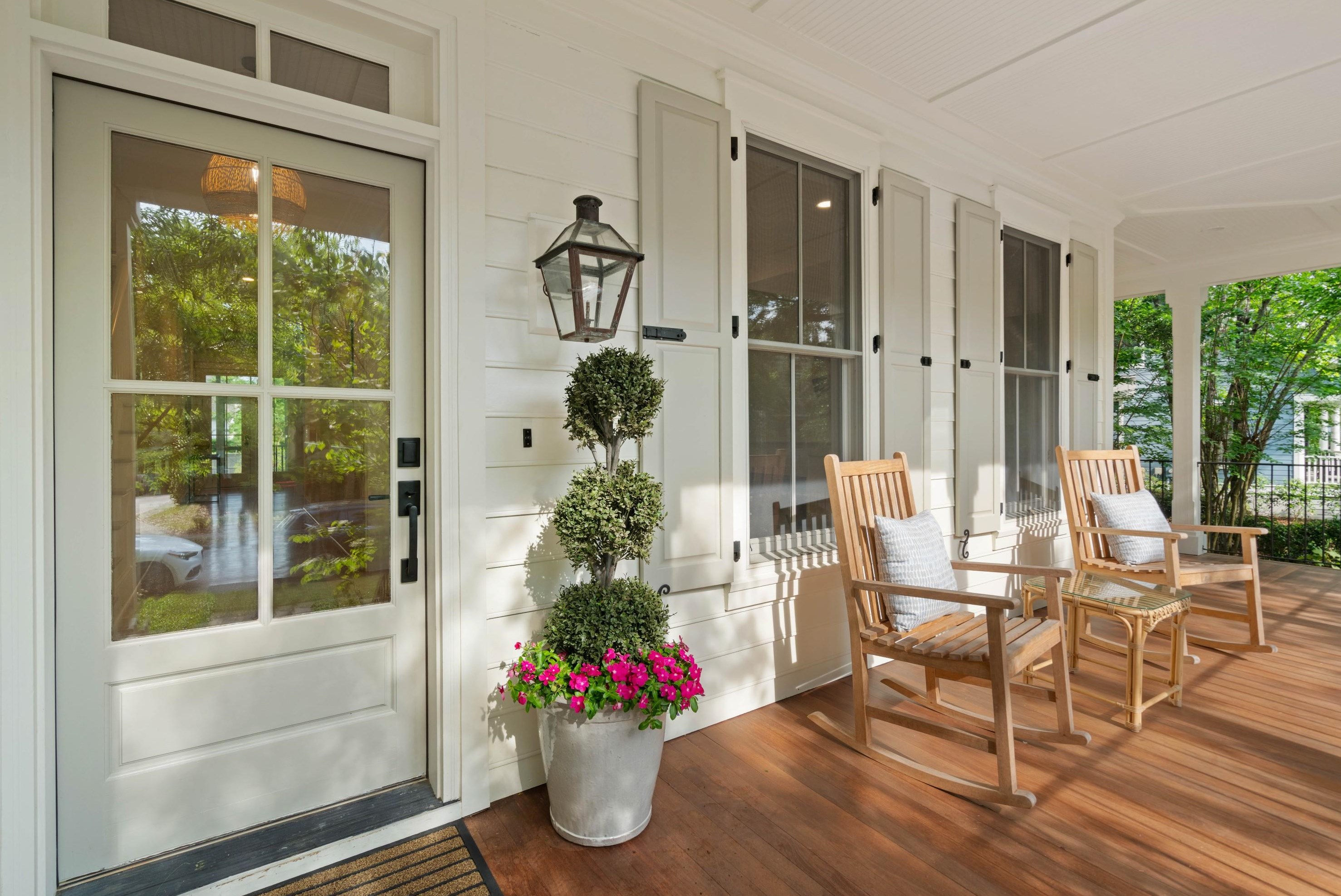 160 King George St, Charleston SC  29492-8129 exterior