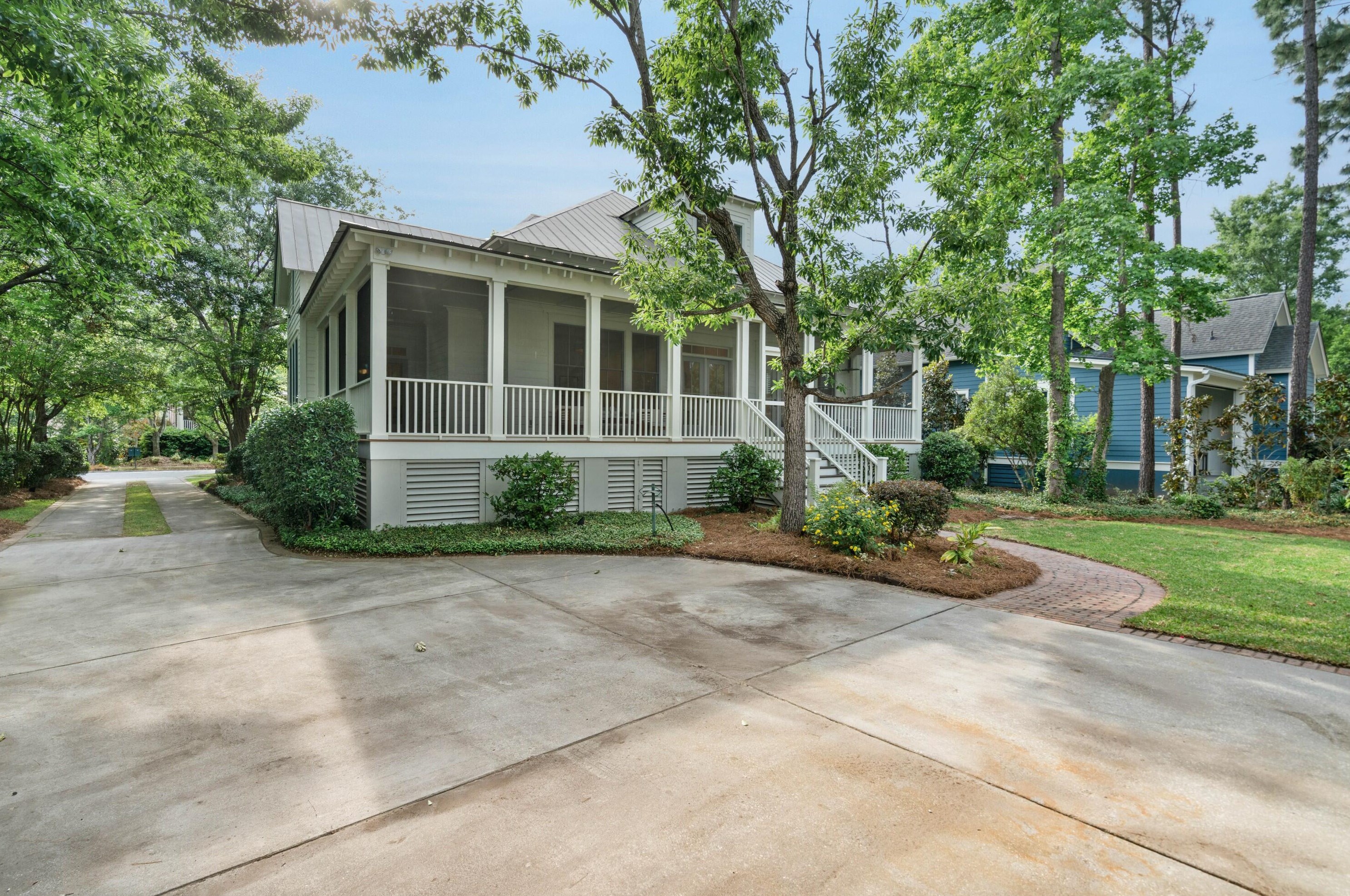 160 King George St, Charleston SC  29492-8129 exterior