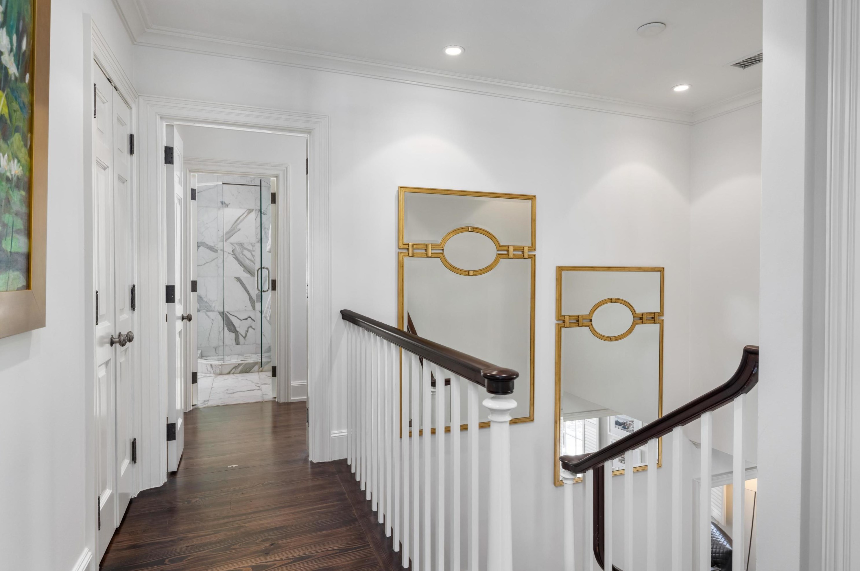 100 Bay St, Charleston SC  29401-2543 exterior