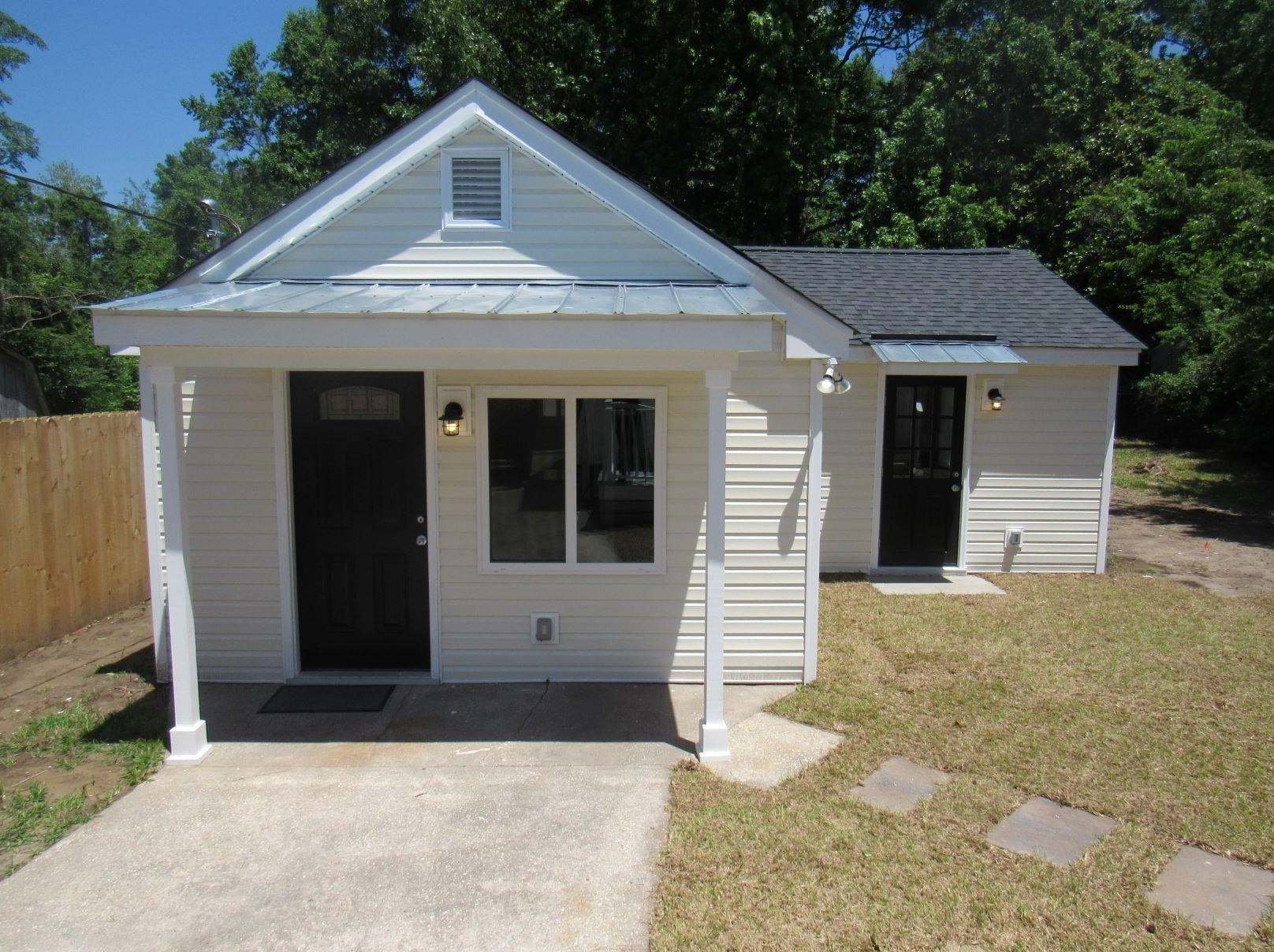 1324 Maxwell St, Charleston, SC 29405-4105