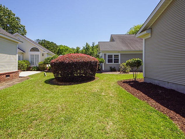 9047 Delancey Cir, Charleston SC  29406-9161 exterior