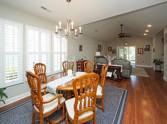 9047 Delancey Cir, Charleston SC  29406-9161 exterior