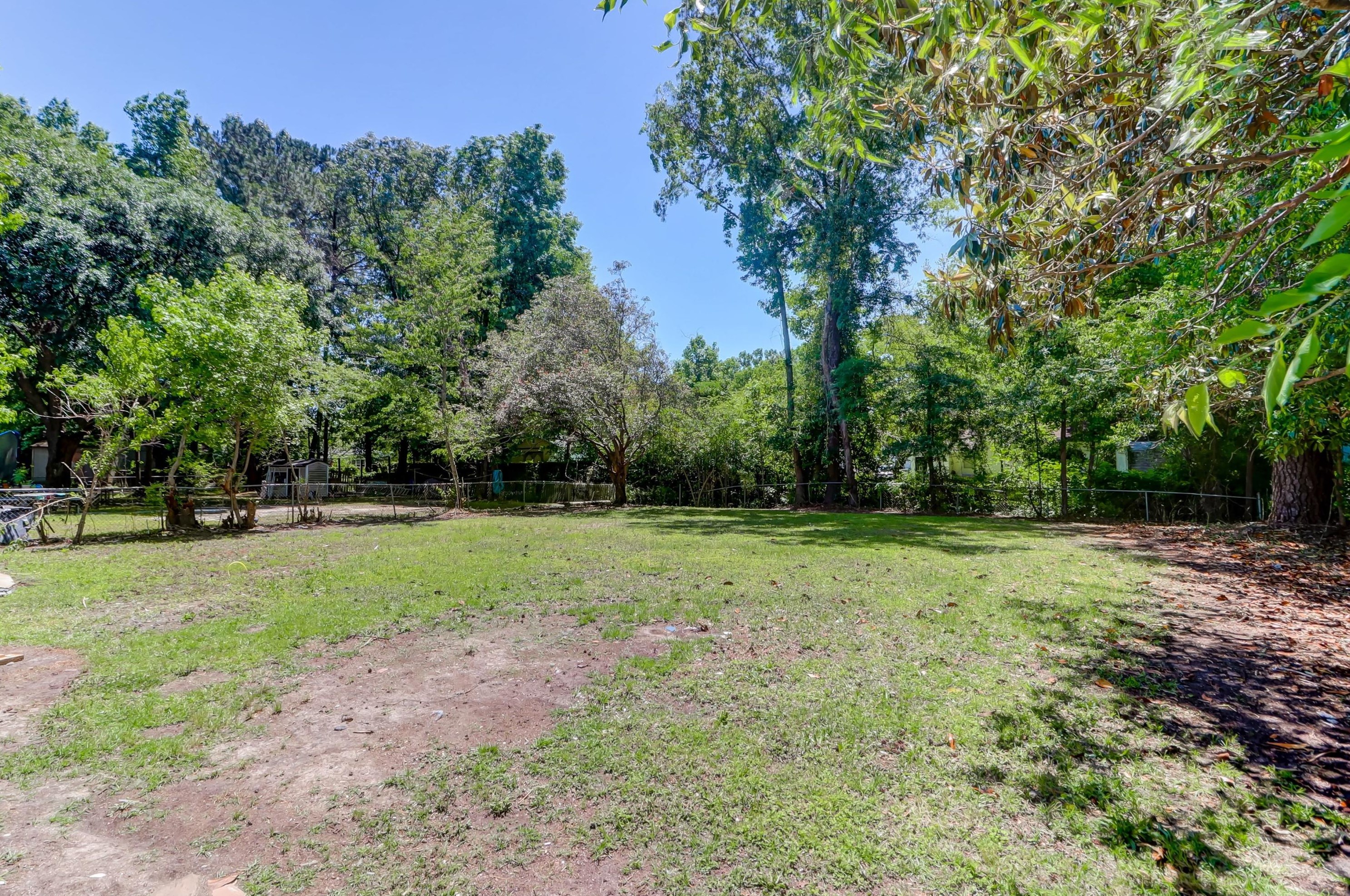 221 Birch Ave, Charleston SC  29445-3048 exterior