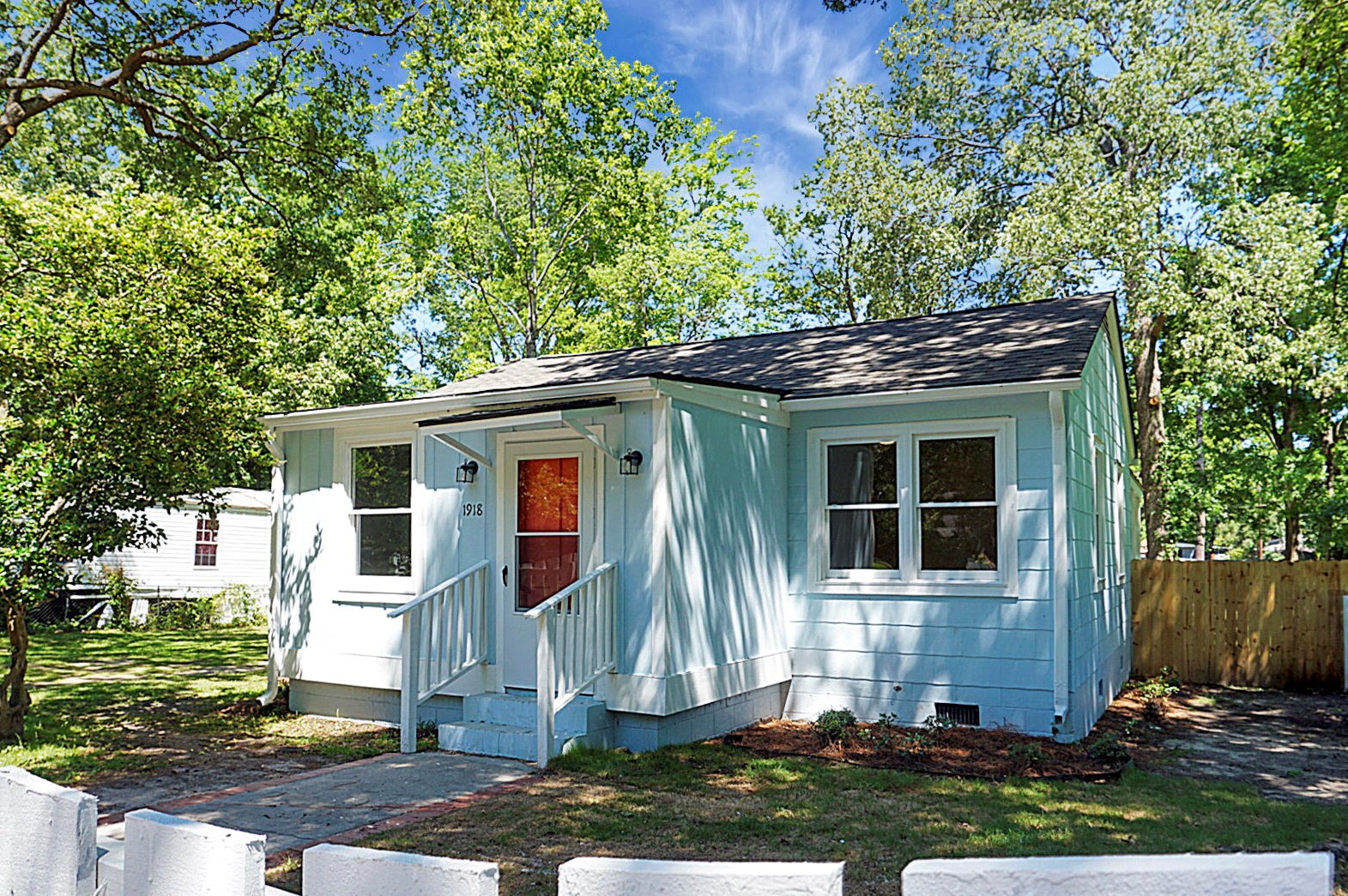 1918 Harper St, Charleston, SC 29406-3908