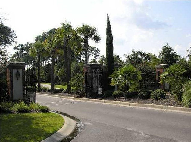1017 Basildon Rd, Mount Pleasant, SC 29466