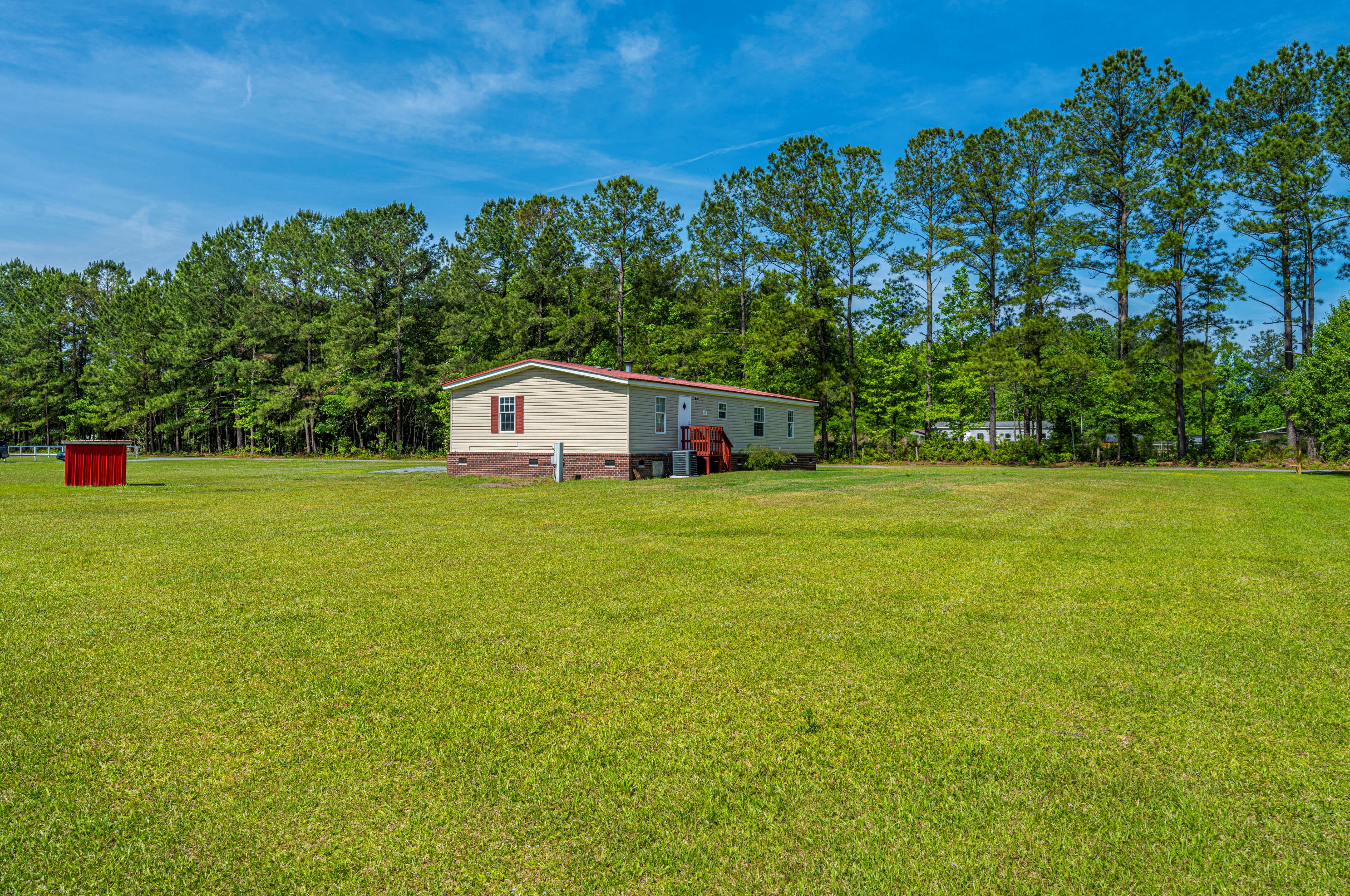 256 Skyland Ln, Moncks Corner SC  29461-7547 exterior