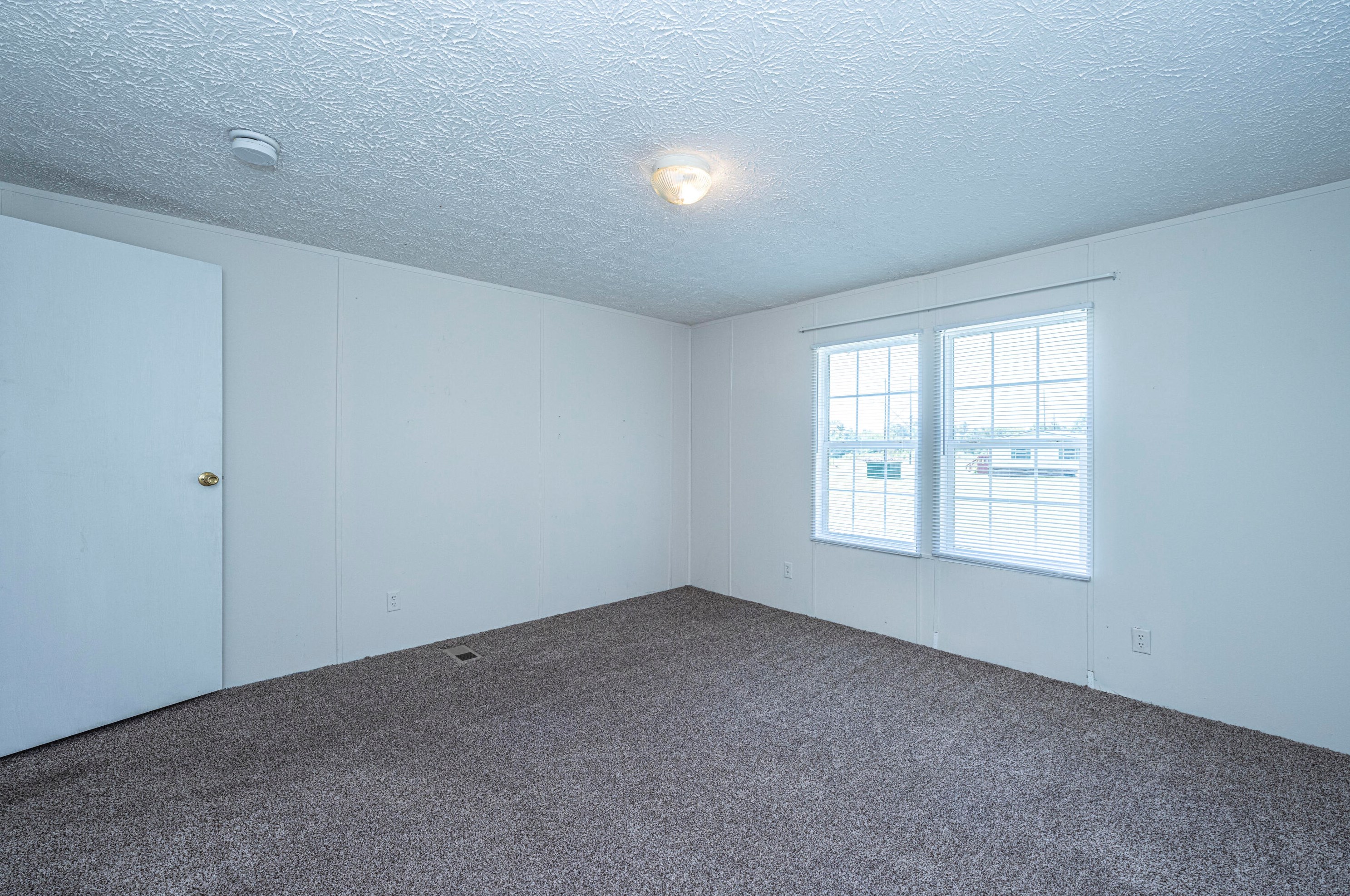 256 Skyland Ln, Moncks Corner SC  29461-7547 exterior