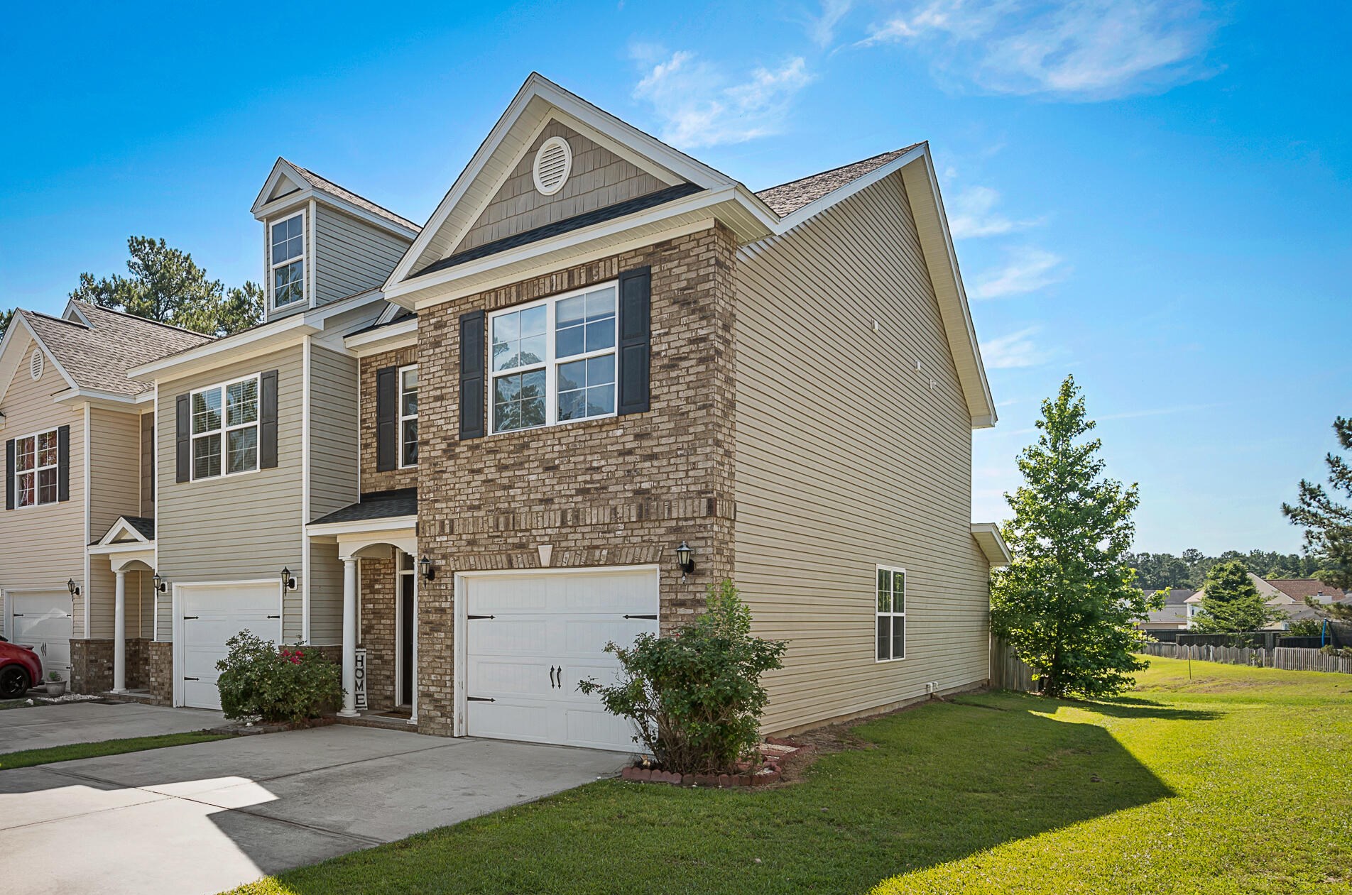 114 Lamplighter Ln, Summerville SC  29483-2136 exterior