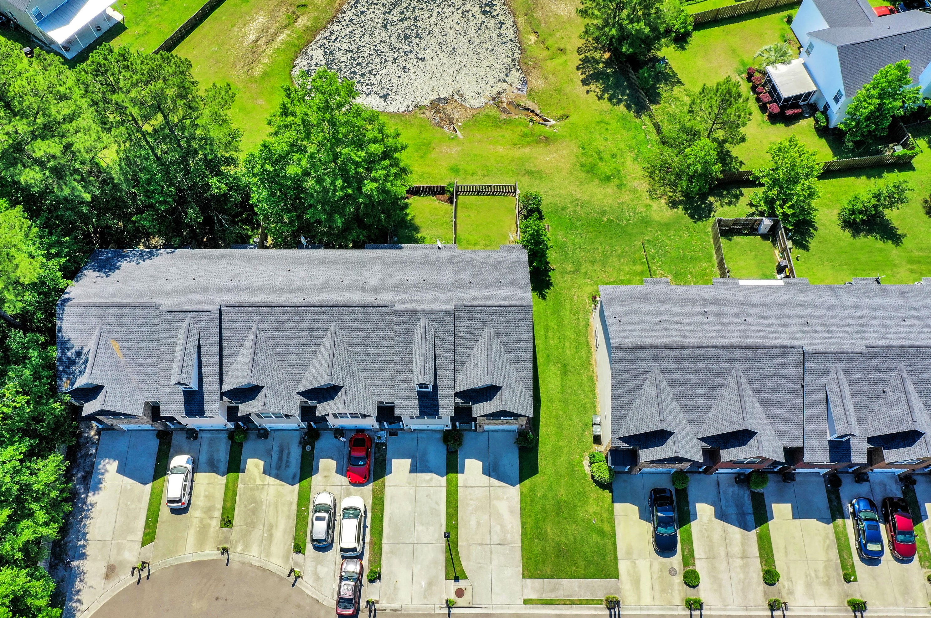 114 Lamplighter Ln, Summerville SC  29483-2136 exterior
