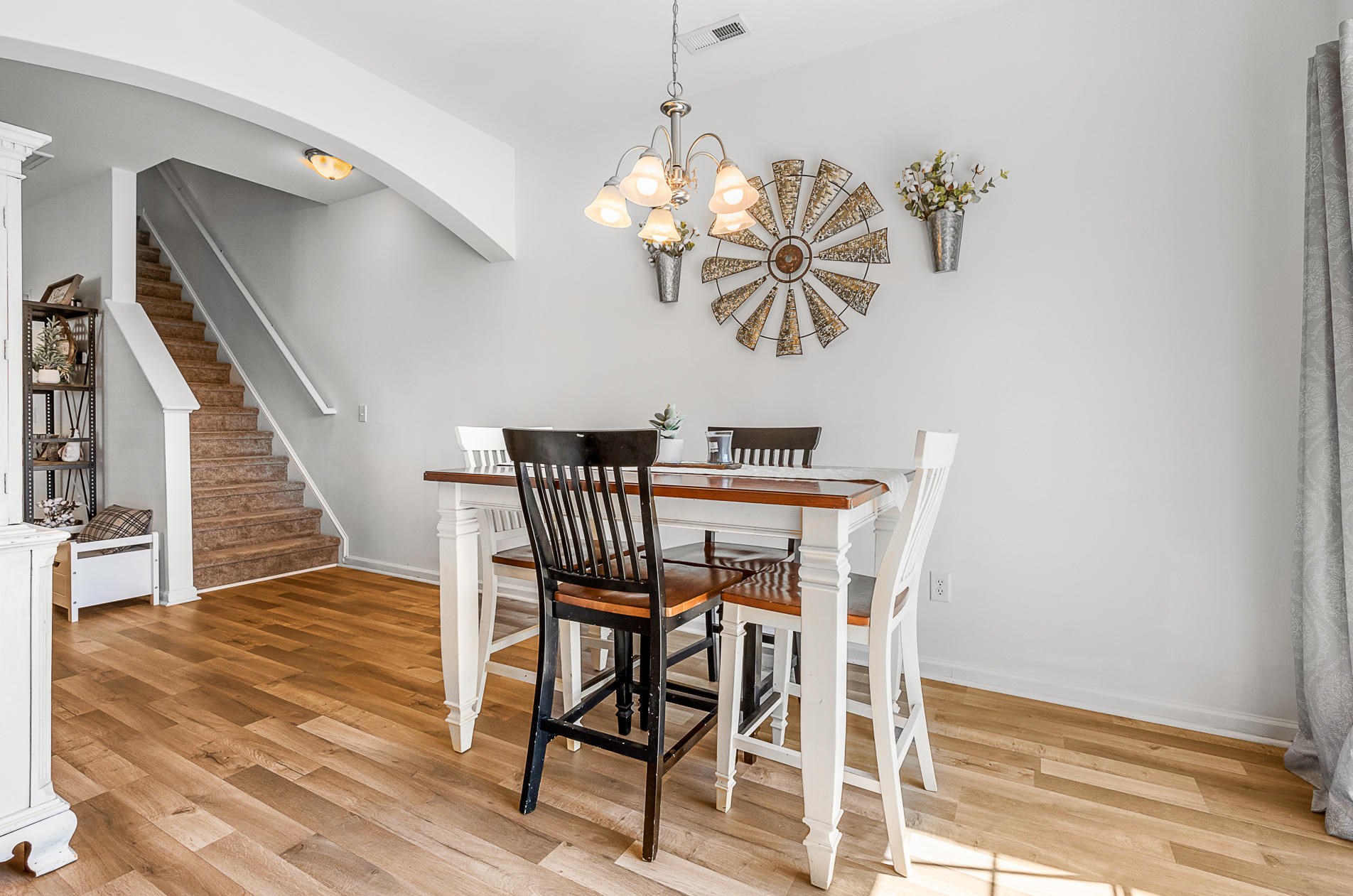 114 Lamplighter Ln, Summerville SC  29483-2136 exterior