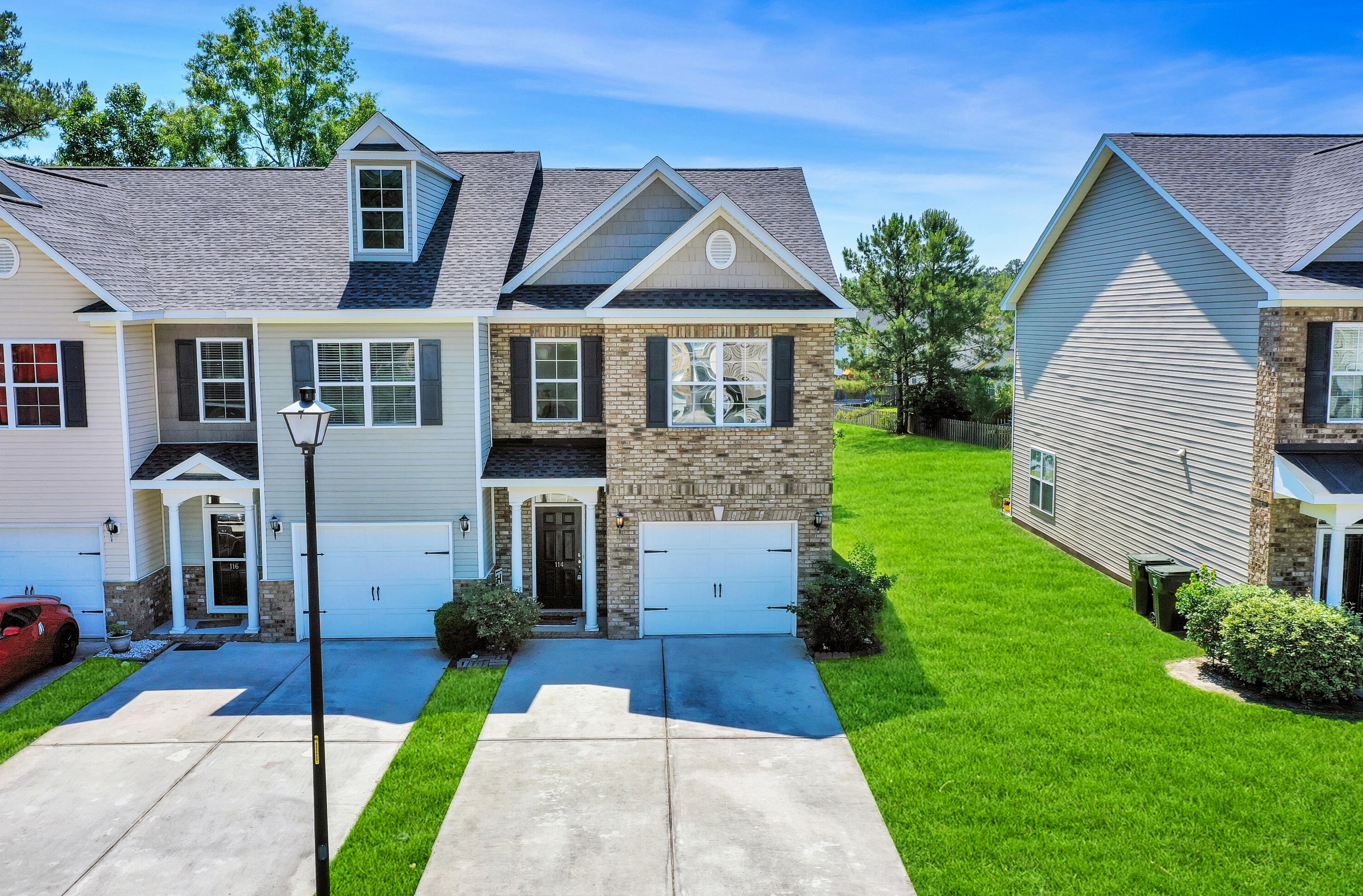 114 Lamplighter Ln, Summerville SC  29483-2136 exterior