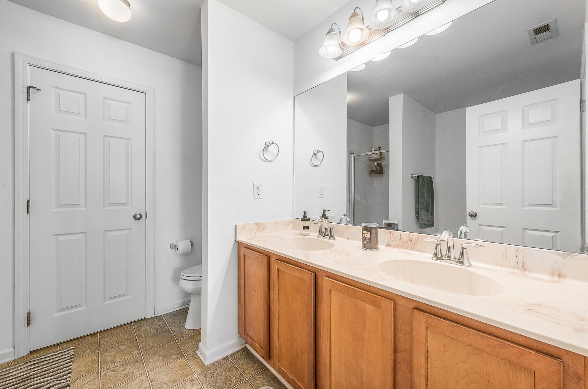 114 Lamplighter Ln, Summerville SC  29483-2136 exterior