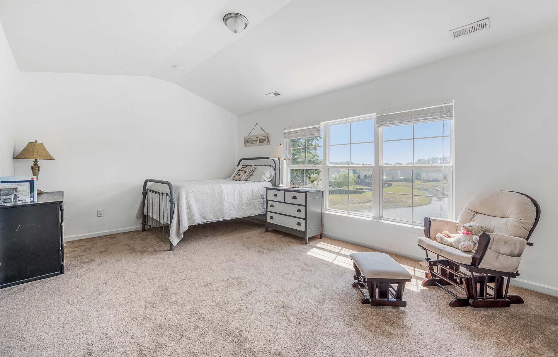 114 Lamplighter Ln, Summerville SC  29483-2136 exterior