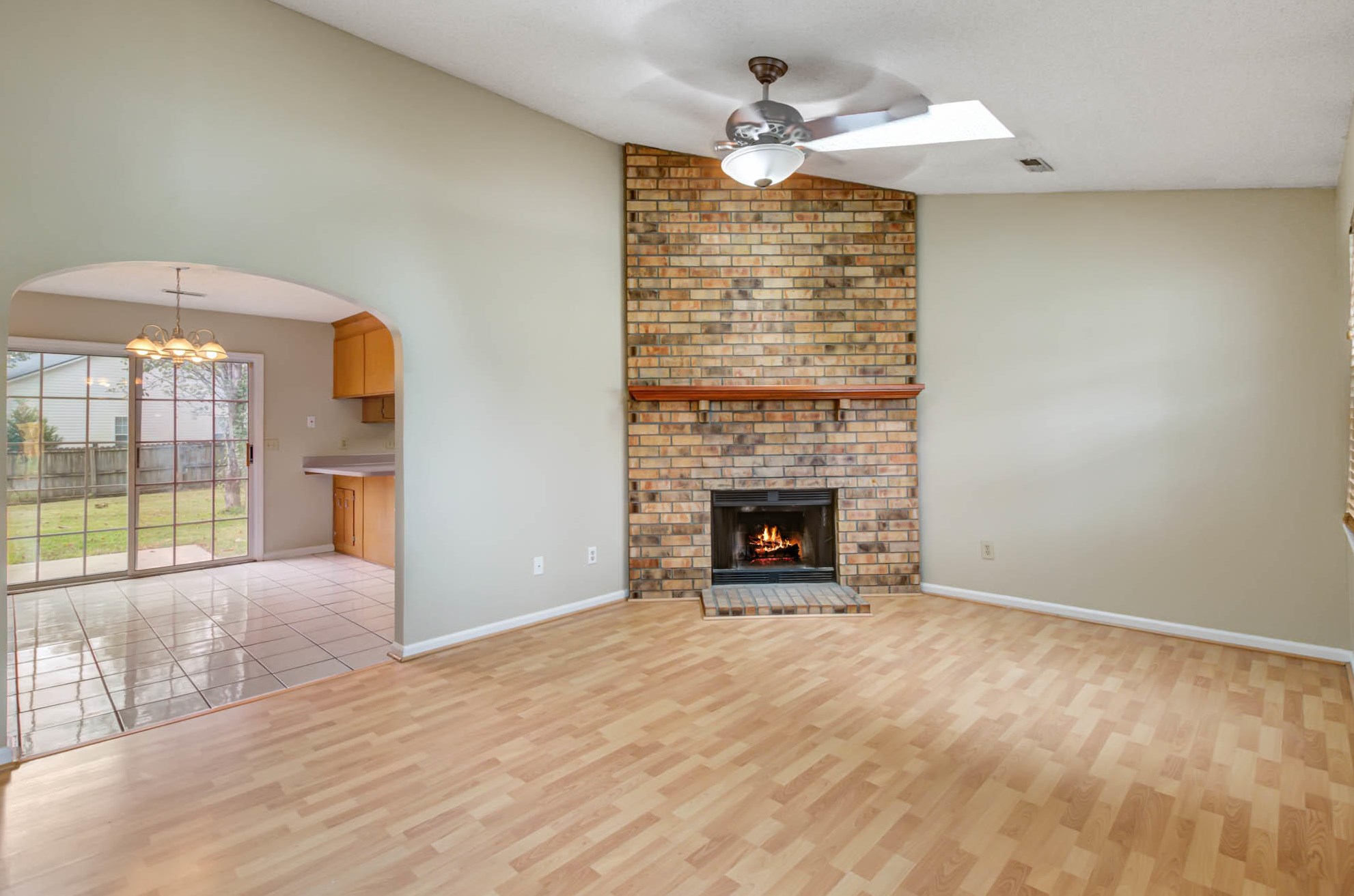 8545 S Waccamaw Ct, Charleston, SC 29406