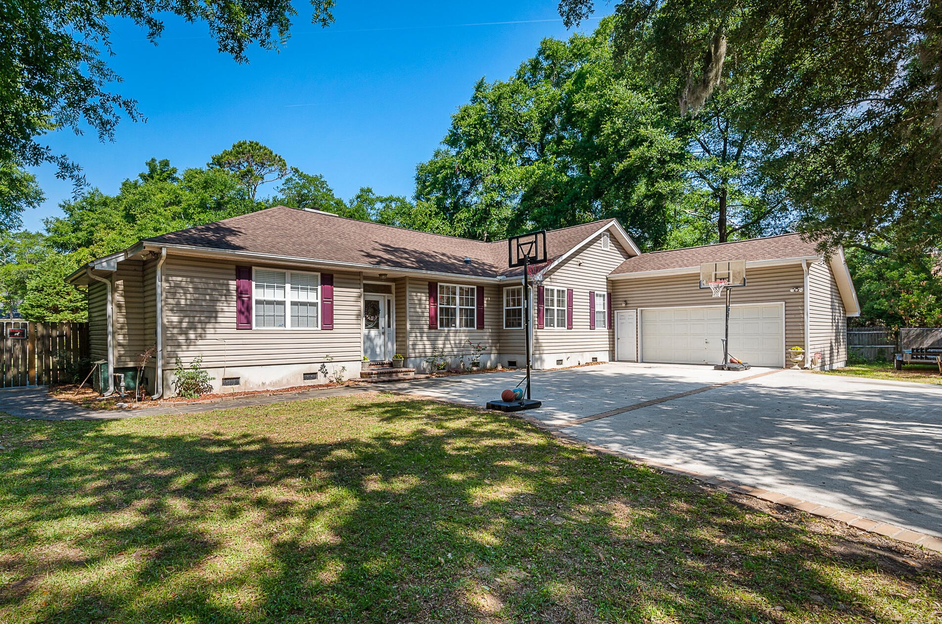 727 Swanson Ave, Charleston, SC 29412-9139