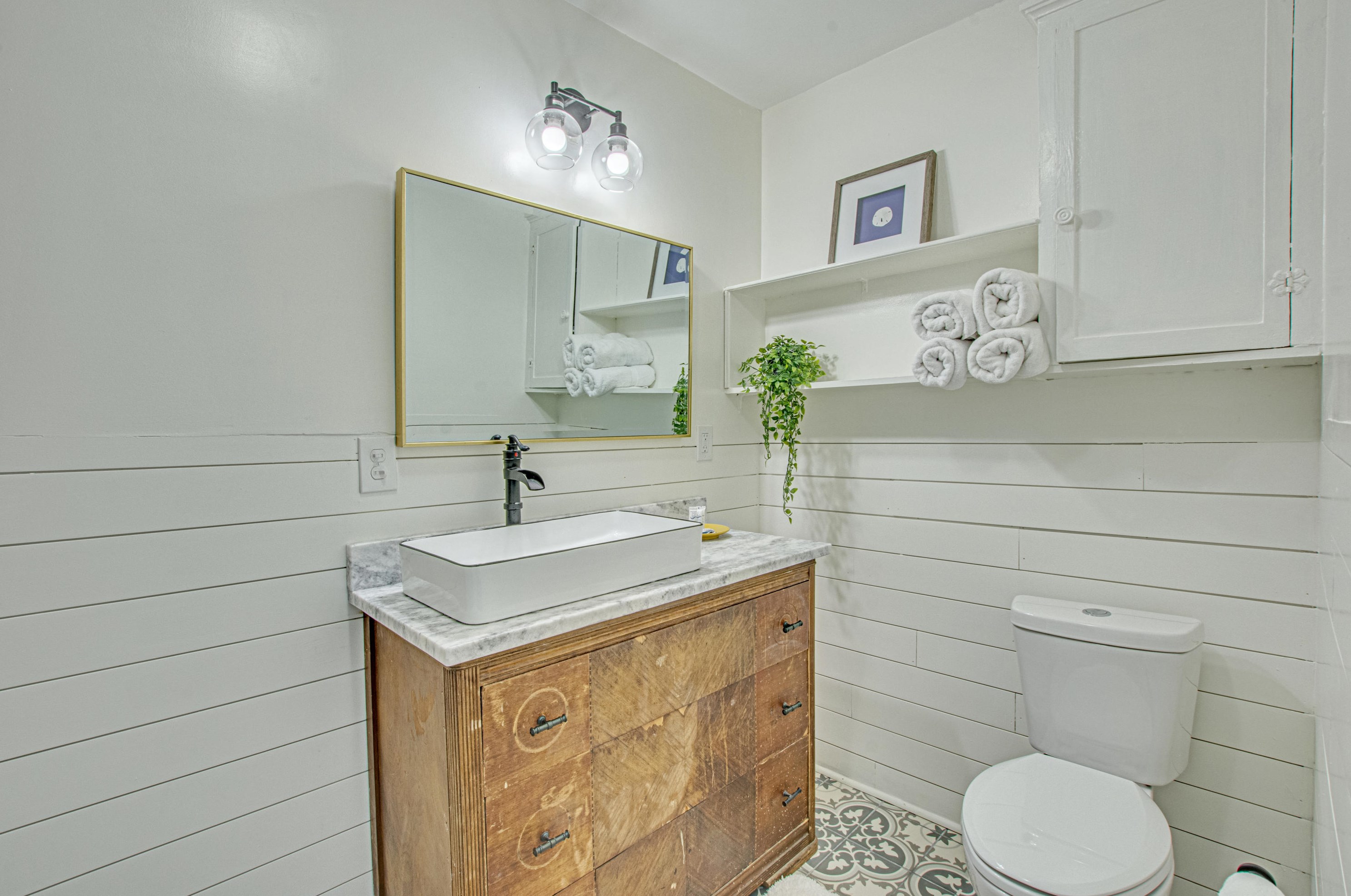 105 Hickory St, Summerville SC  29483-6501 exterior