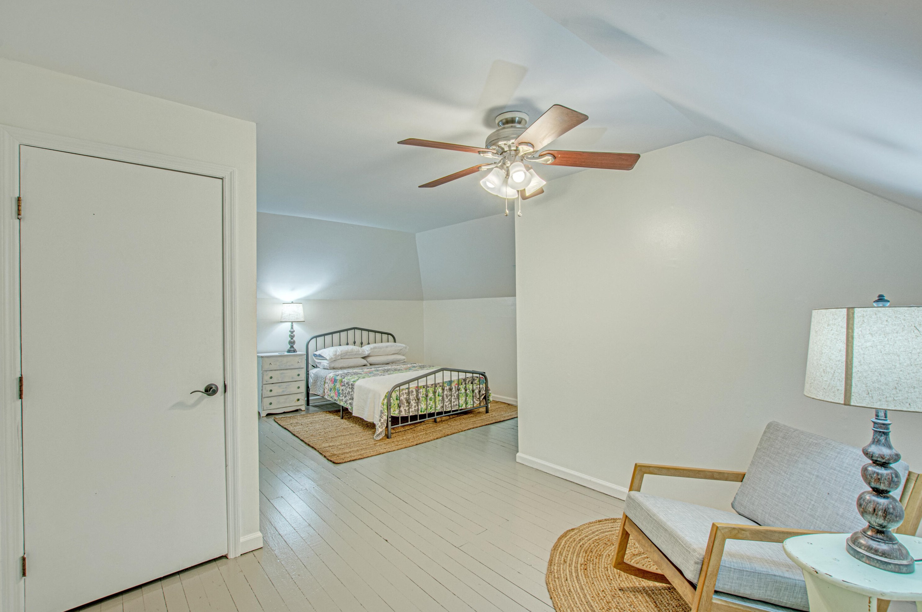 105 Hickory St, Summerville SC  29483-6501 exterior