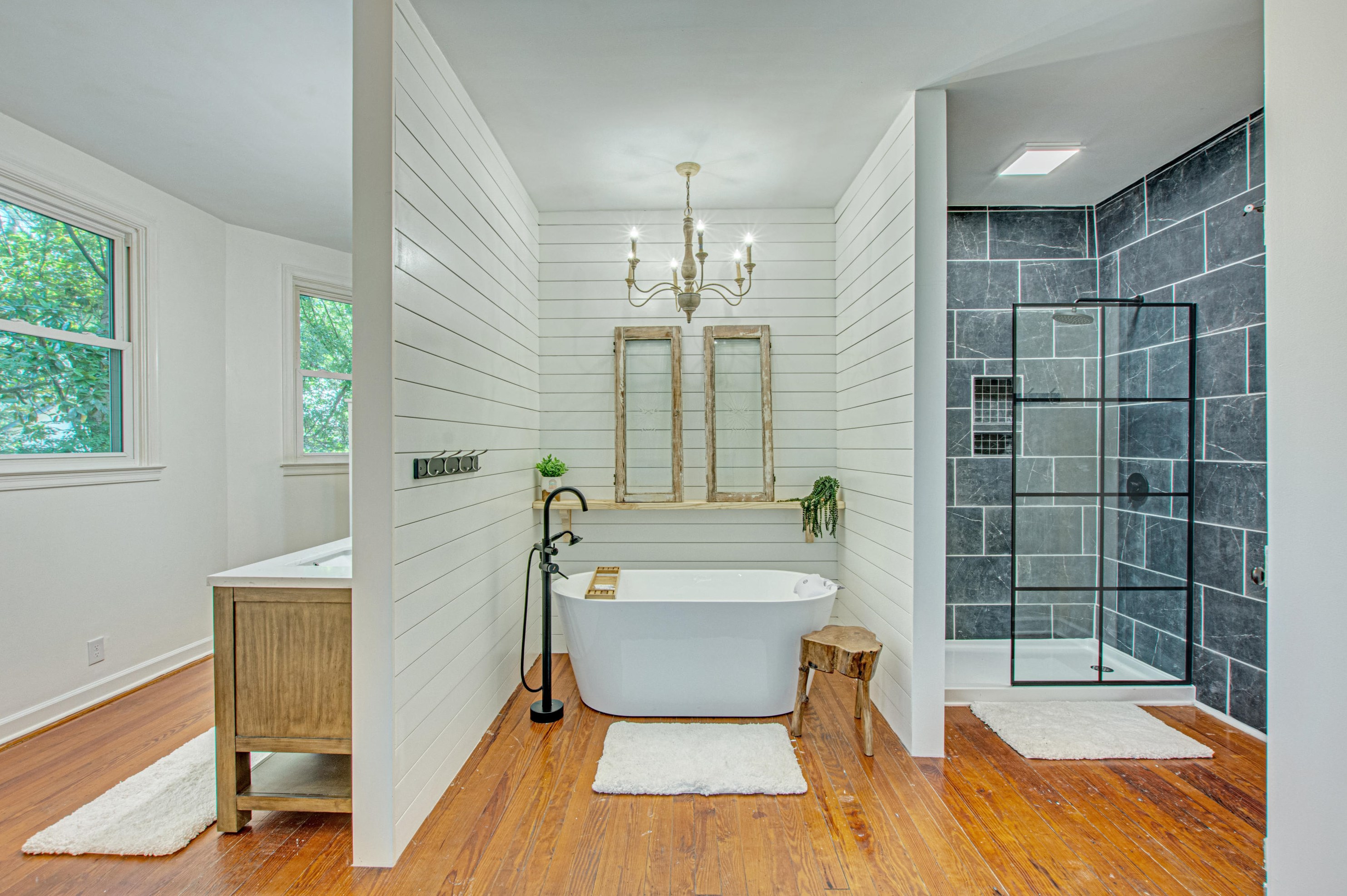 105 Hickory St, Summerville SC  29483-6501 exterior