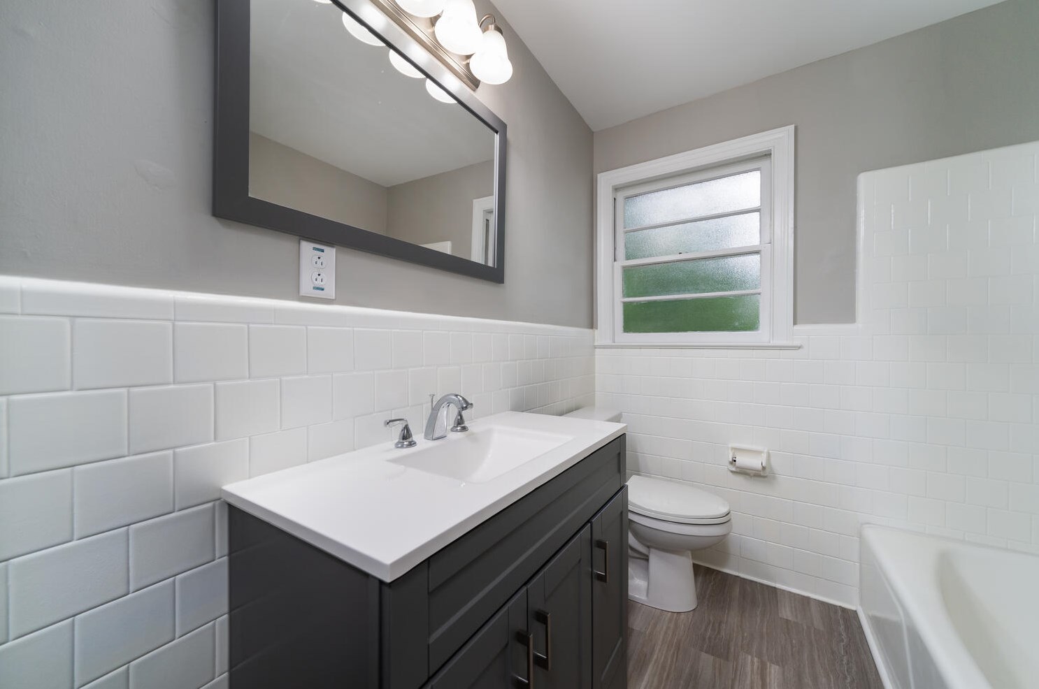 748 Westchester Dr, Charleston SC  29414-5635 exterior