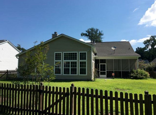 1481 Ashley Garden Blvd, Charleston SC  29414-9126 exterior