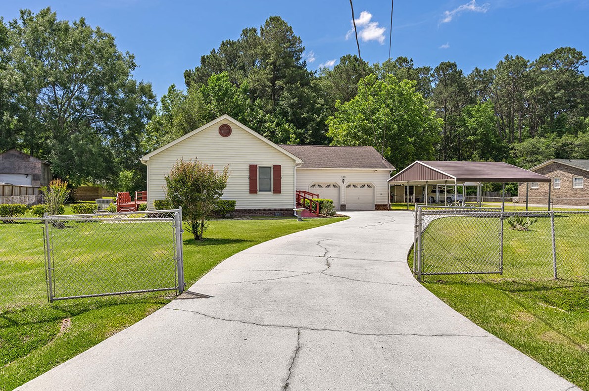 112 King St, Summerville, SC 29483-9215