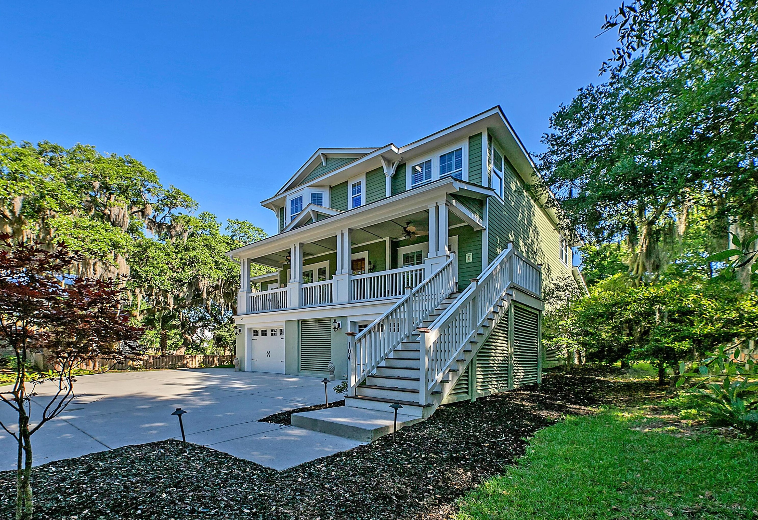 104 5th Ave, Mount Pleasant, SC 29464