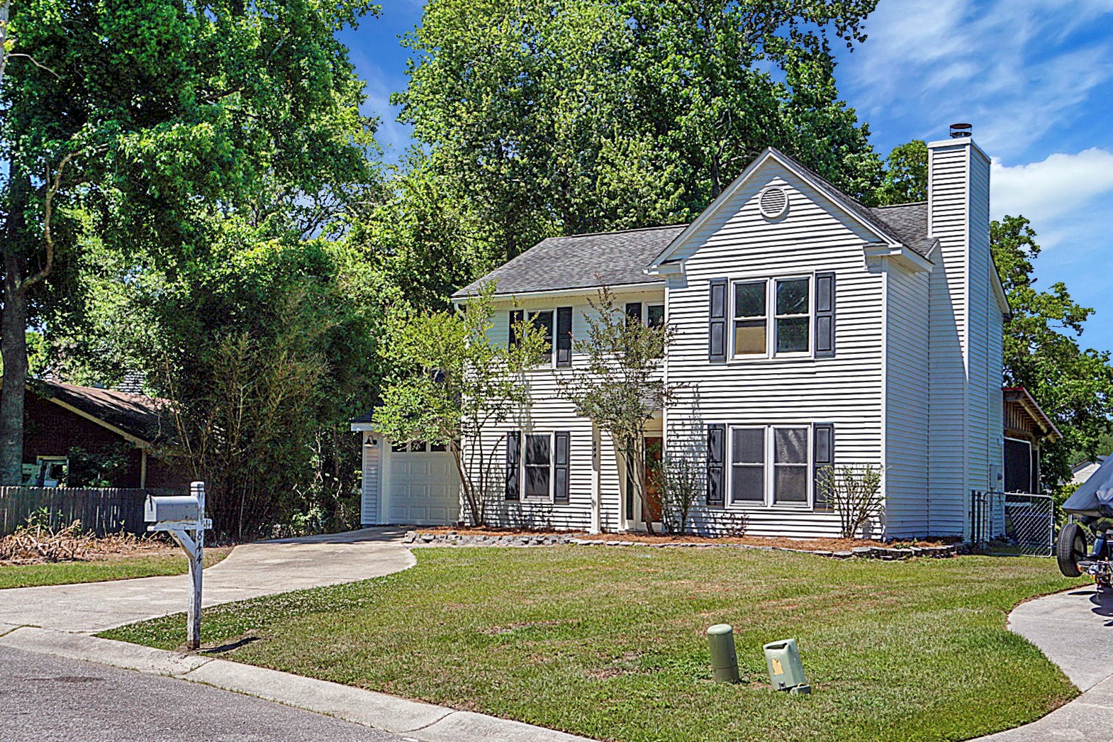 844 Williamsburg Ln, Charleston, SC 29414-5525