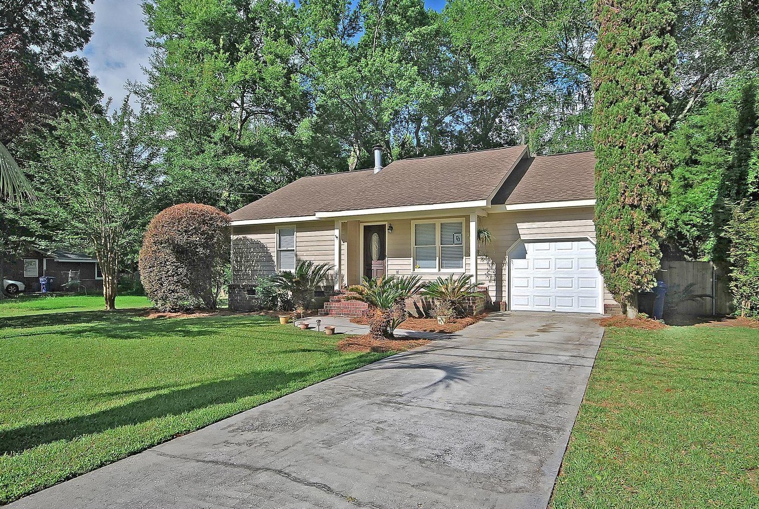 1013 Yorktown Dr, Charleston, SC 29412