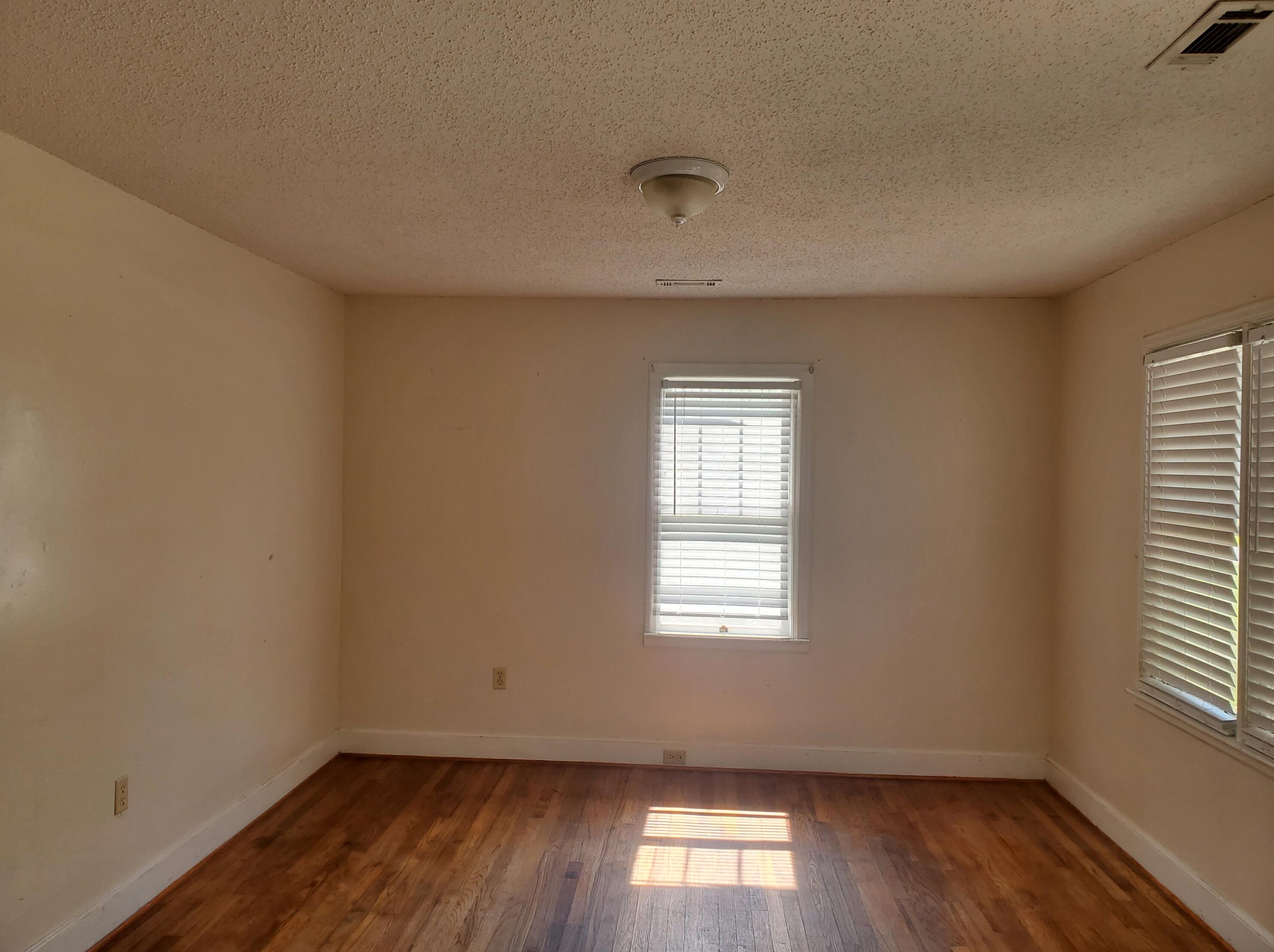515 Warren St, Walterboro, SC 29488-3269