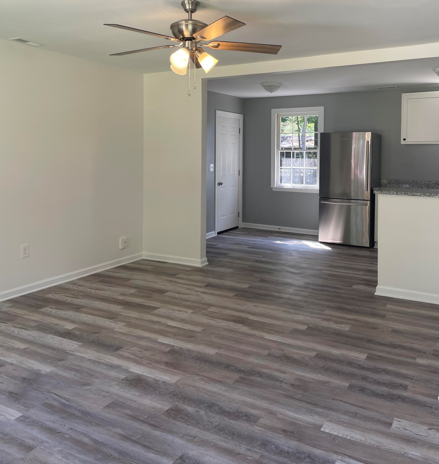 863 Cartwright Dr, Charleston SC  29414-5129 exterior