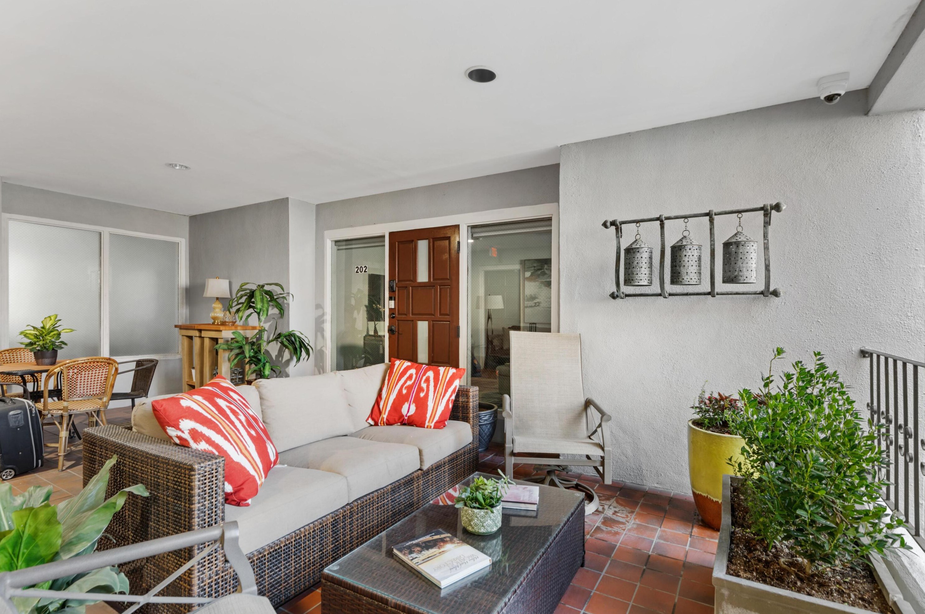 182 Bay St, Charleston, SC 29401-2169