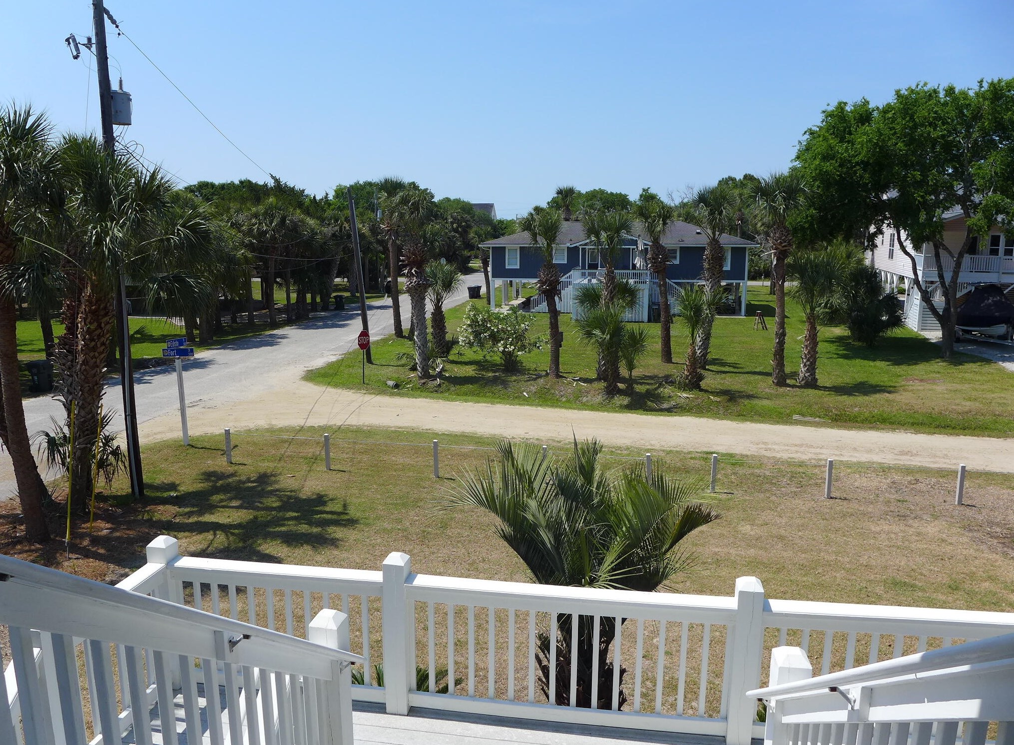 3101 Fort St, Edisto, SC 29438-3504
