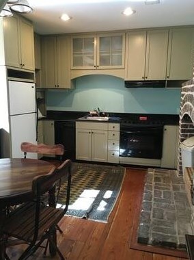 17 Wentworth St, Charleston SC  29401-1625 exterior