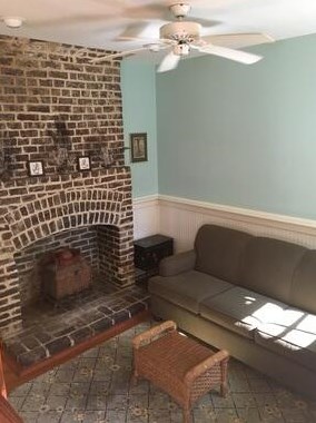 17 Wentworth St, Charleston, SC 29401