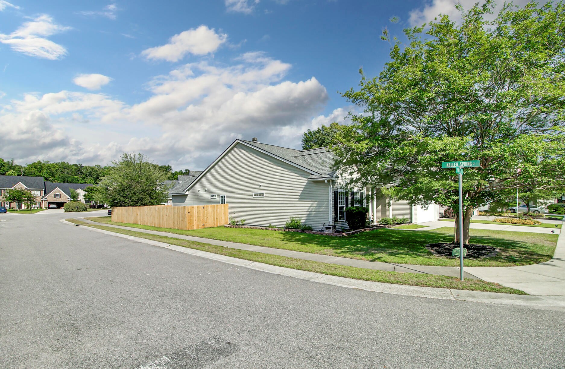 157 Spring Meadows Dr, Summerville, SC 29485-8792
